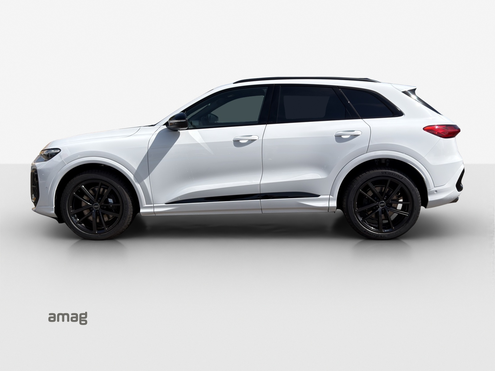 AUDI SQ5 TFSI quattro S-tronic-image-1