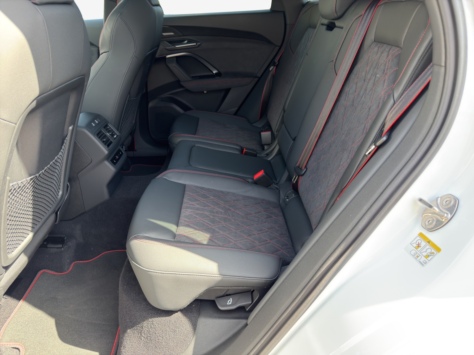 AUDI SQ5 TFSI quattro S-tronic-image-11