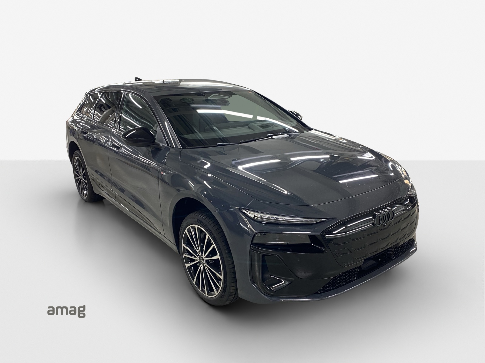 AUDI A6 Avant e-tron quattro-image-5