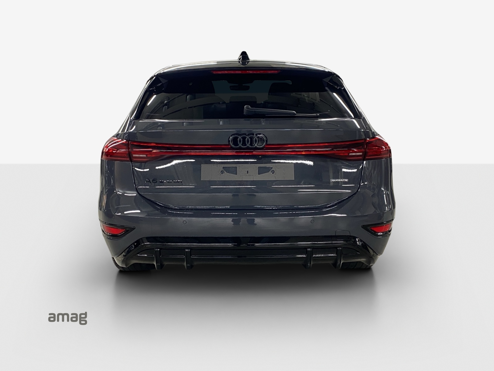 AUDI A6 Avant e-tron quattro-showroom-element-3