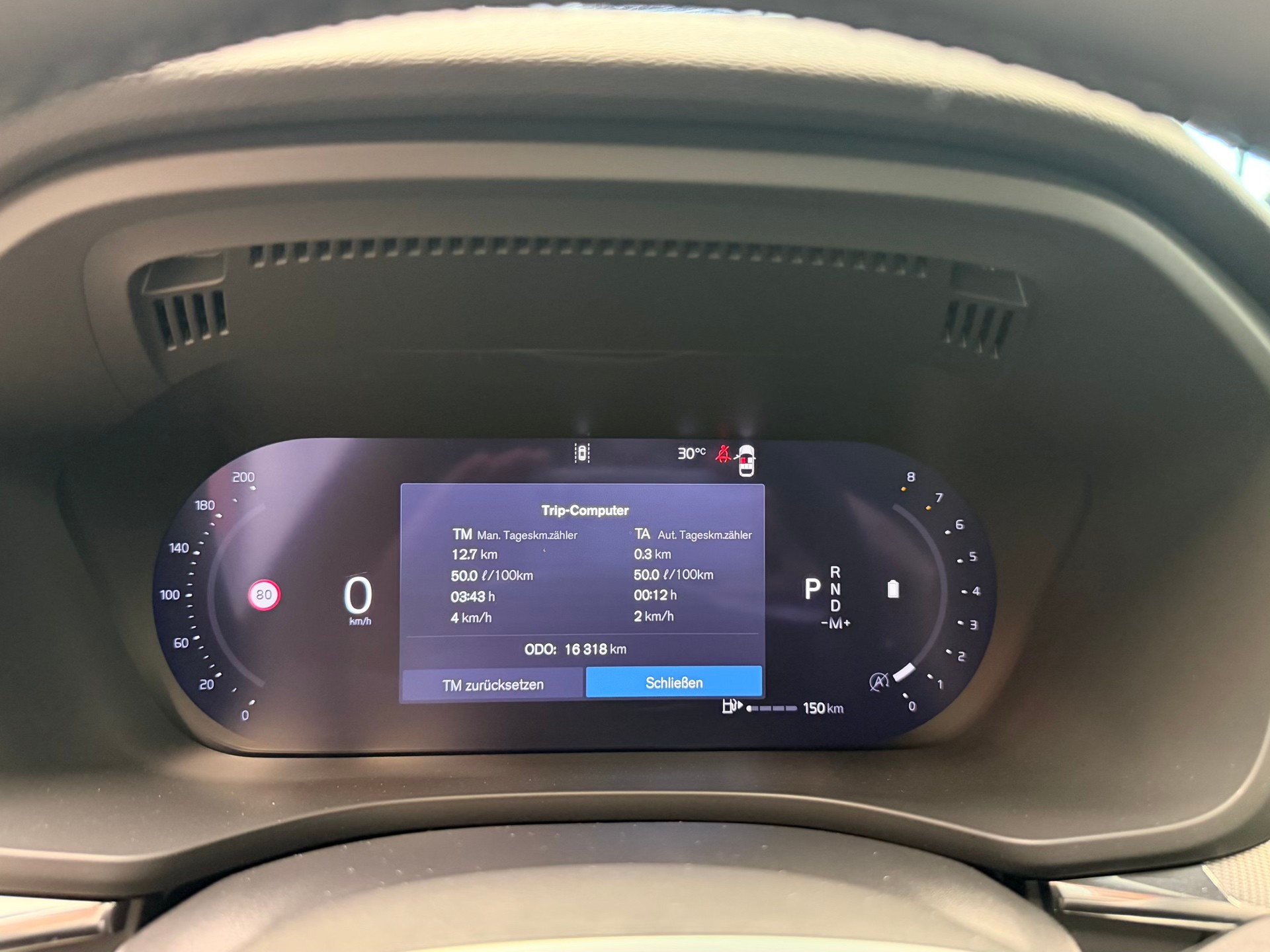 VOLVO XC60 B5 Benzin Mild Hybrid AWD Black Edition Geartronic-image-30