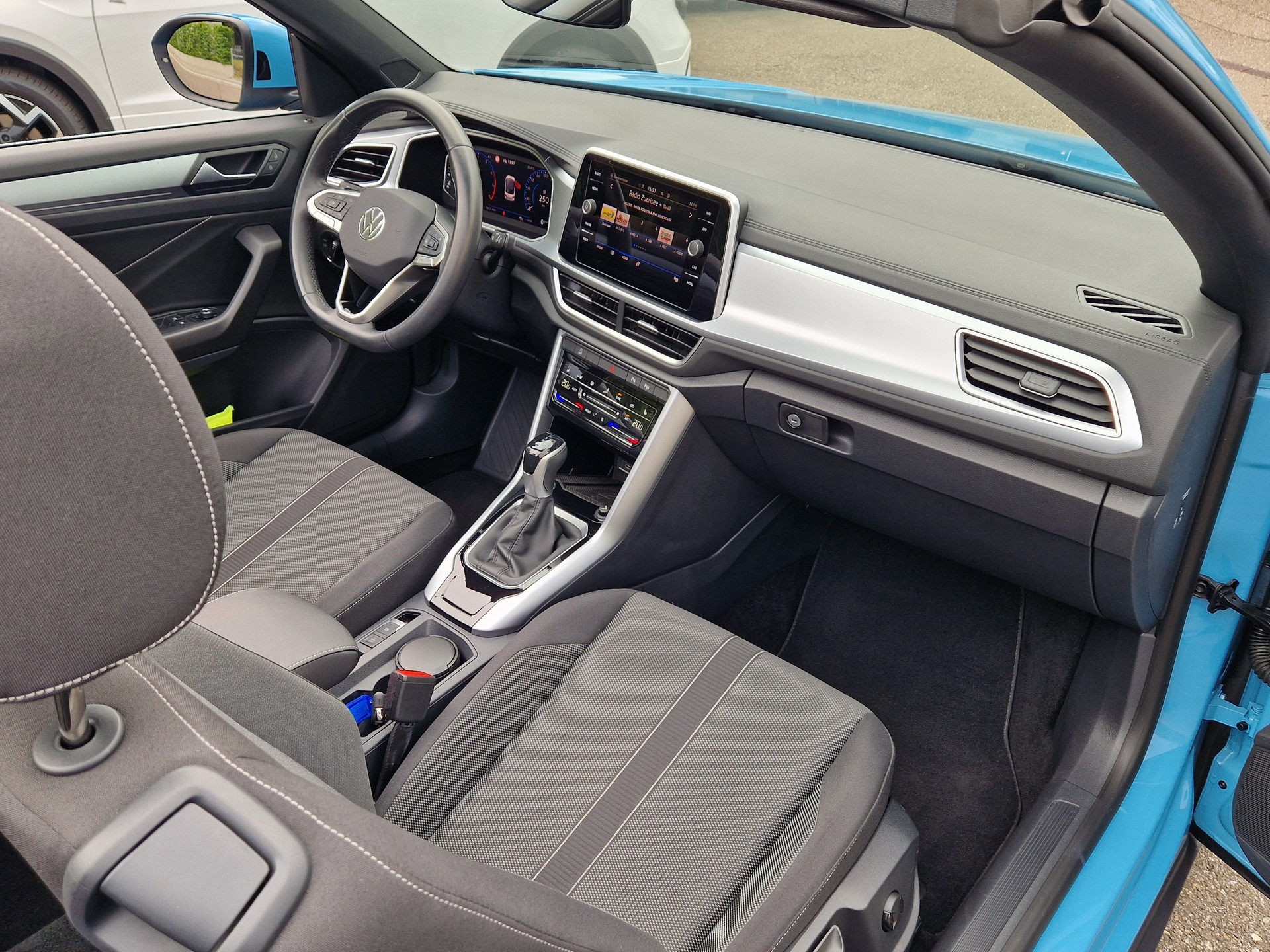 VW T-Roc Cabriolet 1.5 TSI EVO Style DSG-image-6