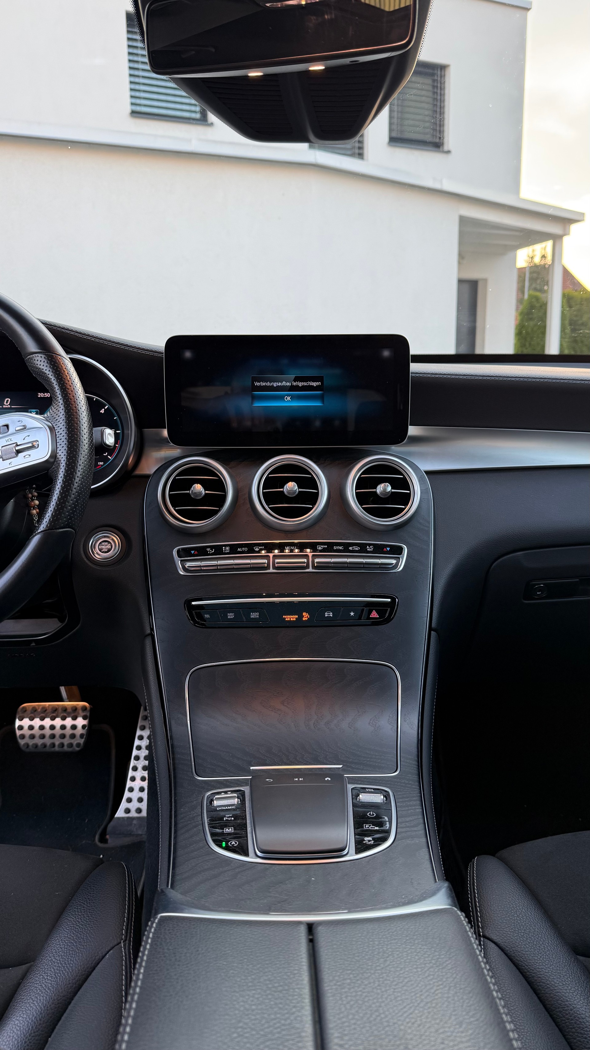 MERCEDES-BENZ GLC 220 d AMG Line 4m-image-4