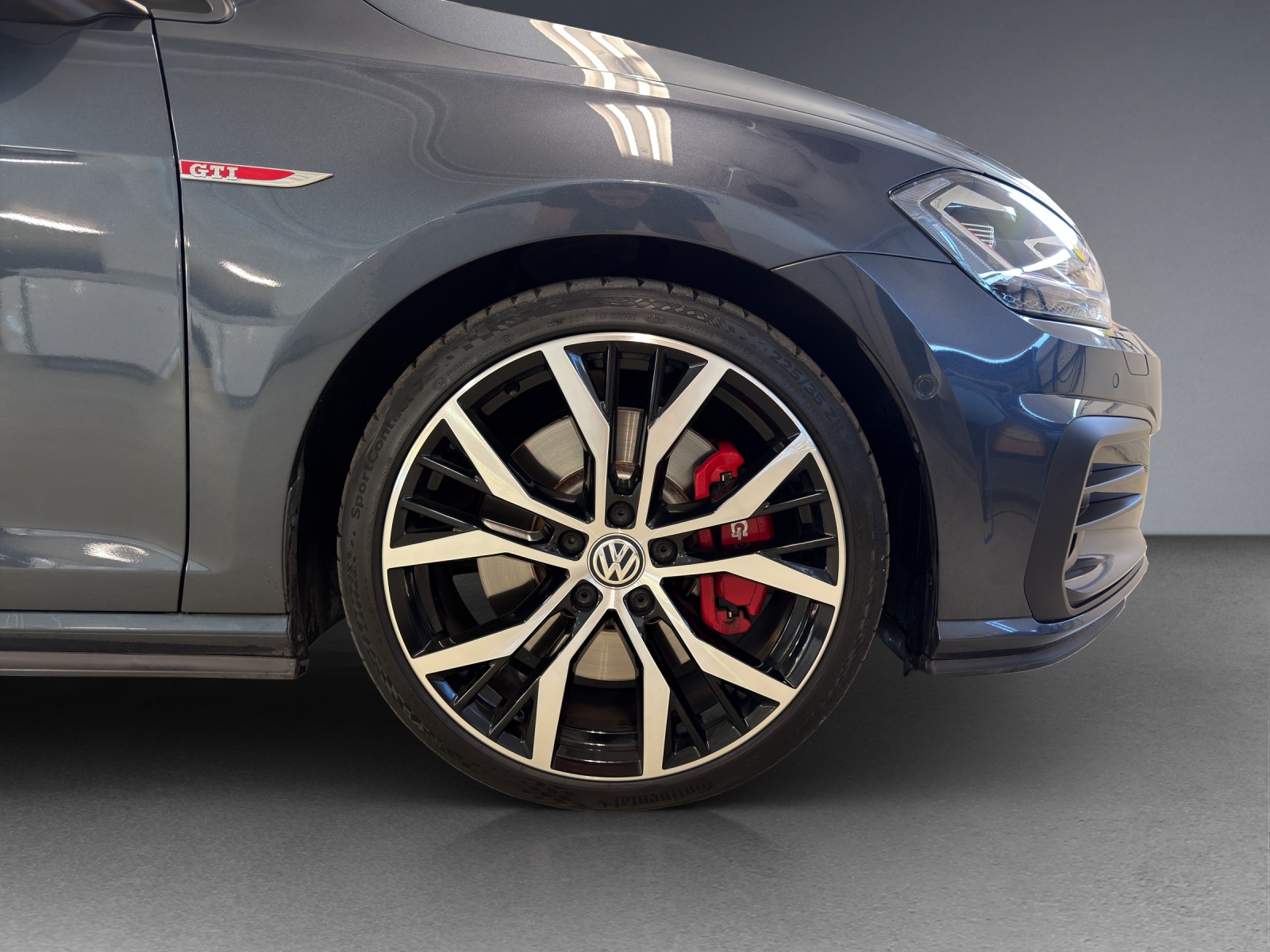 VW Golf 2.0 TSI GTI Perform-image-5