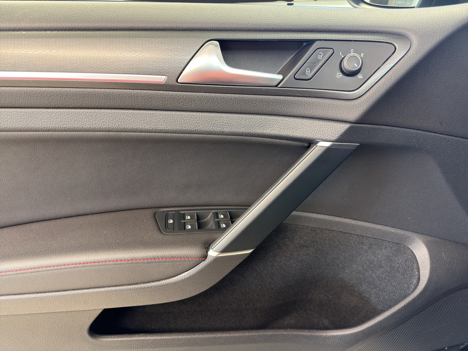 VW Golf 2.0 TSI GTI Perform-image-8