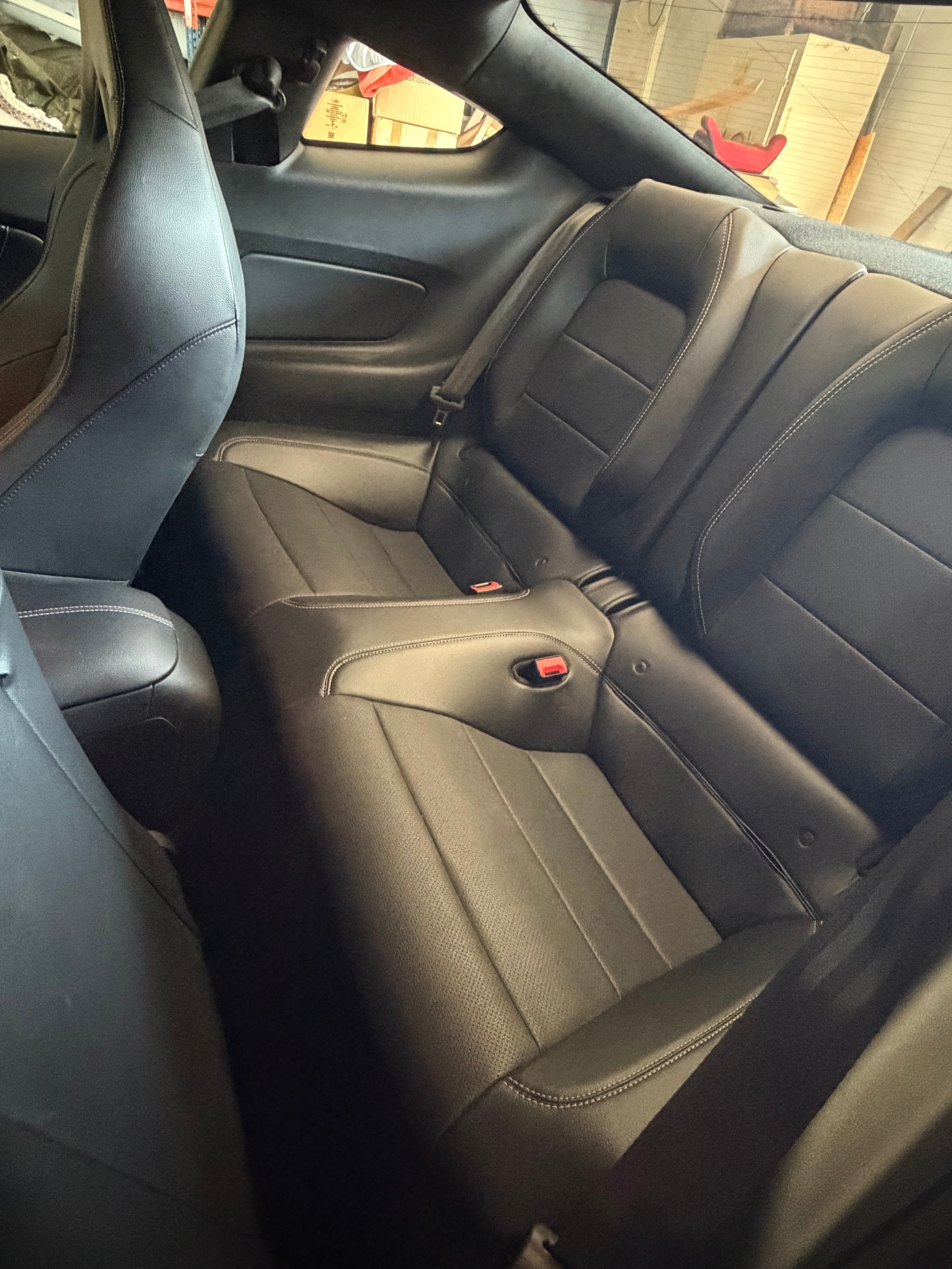FORD Mustang Fastback 5.0 V8 GT Automat-image-5