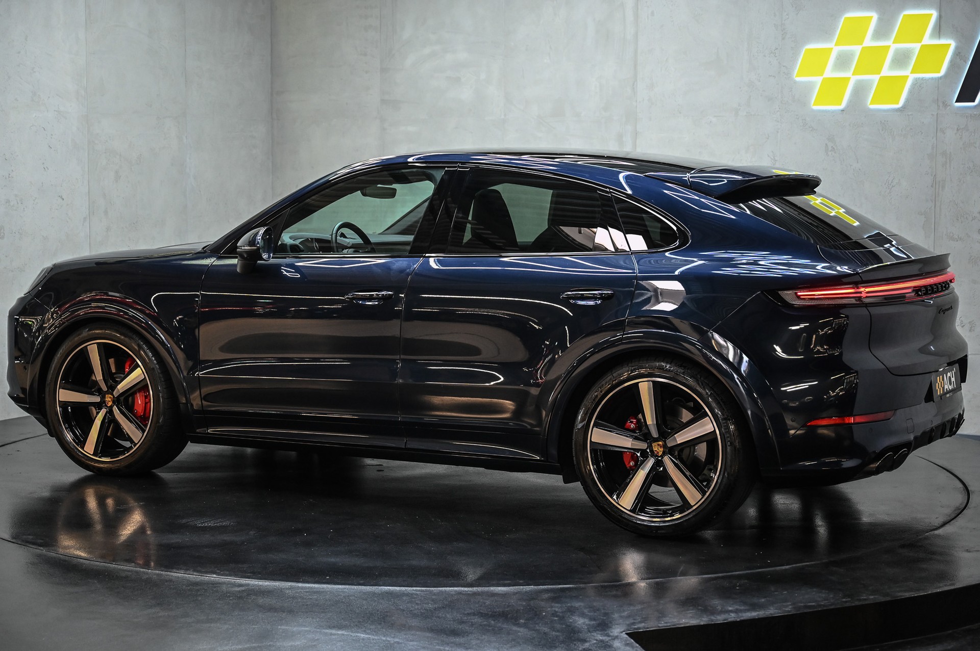 PORSCHE Cayenne S Coupé-image-5