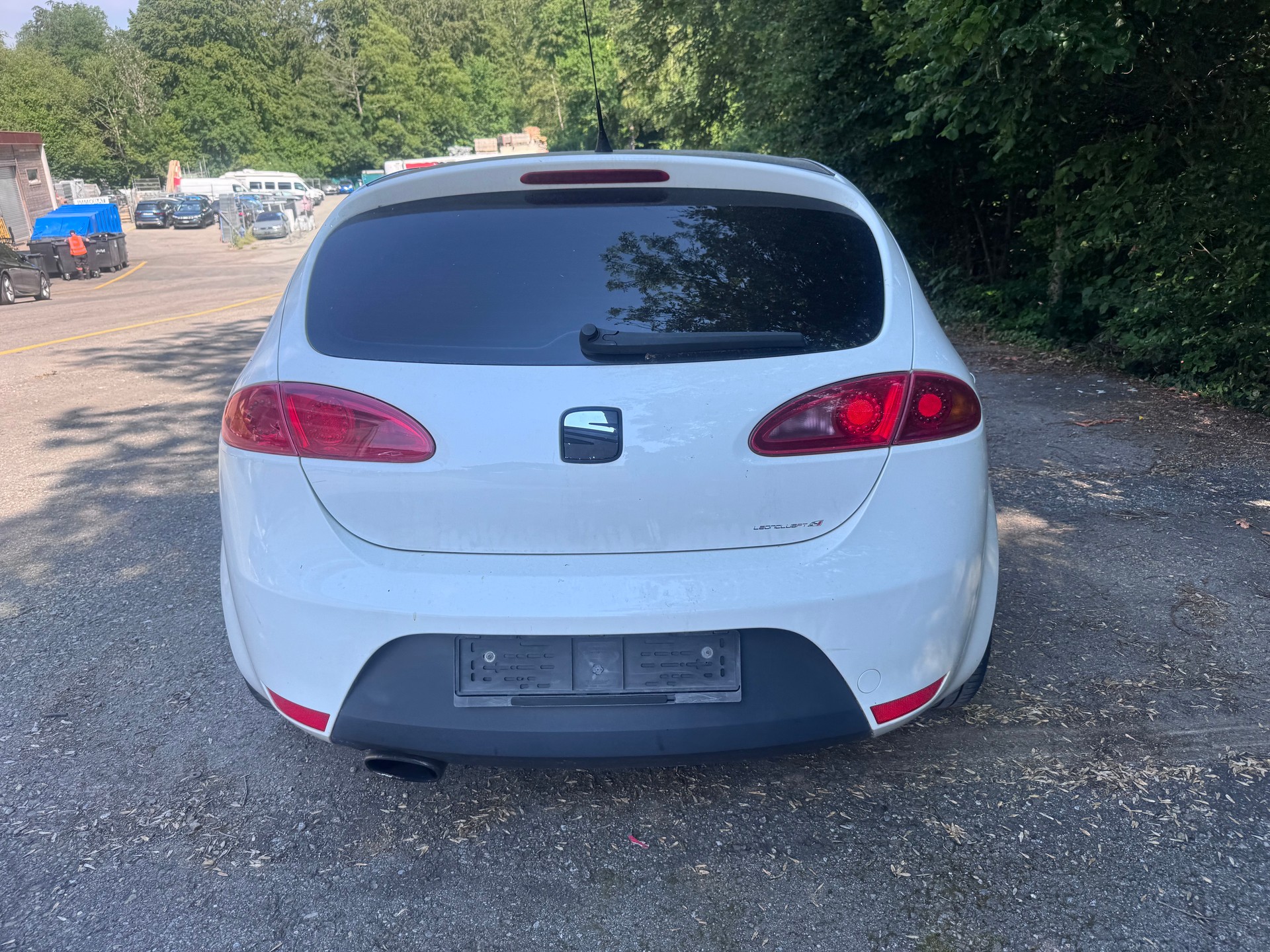 SEAT Leon 2.0 TSI World Champion Edition-image-8