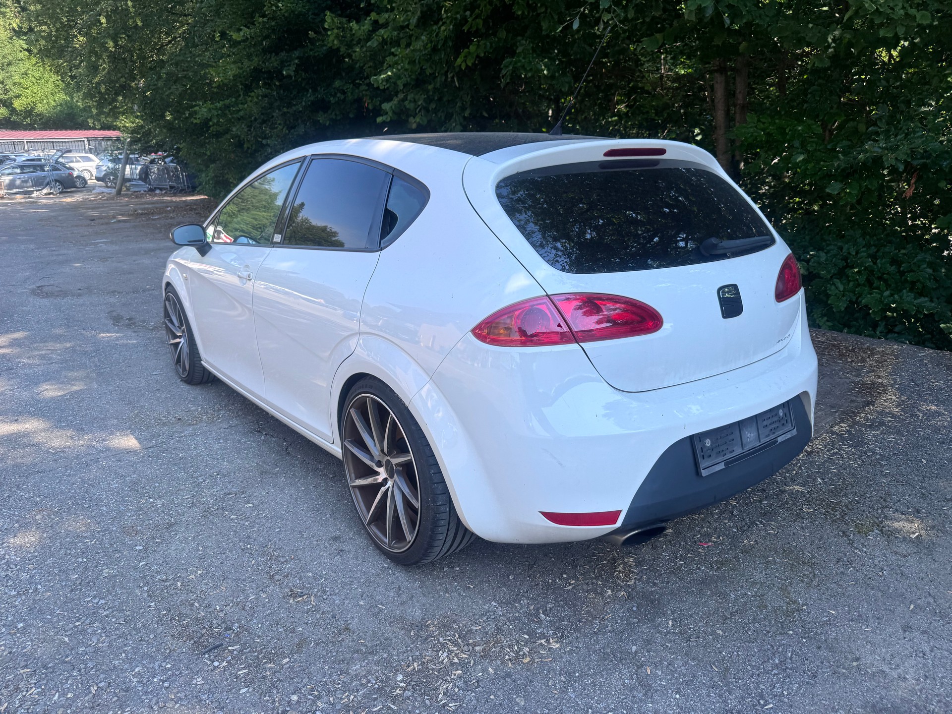 SEAT Leon 2.0 TSI World Champion Edition-image-7