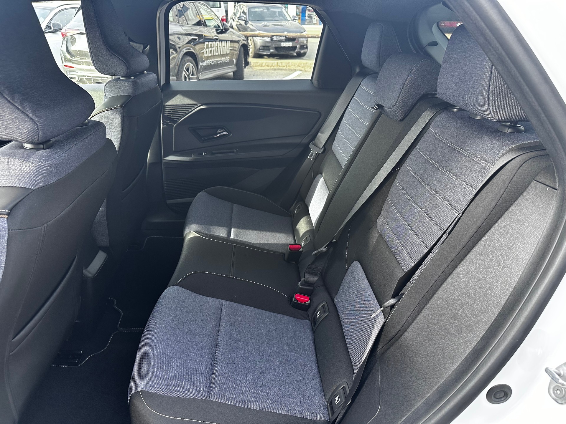 RENAULT R5 E-Tech Comfort Range techno-image-11