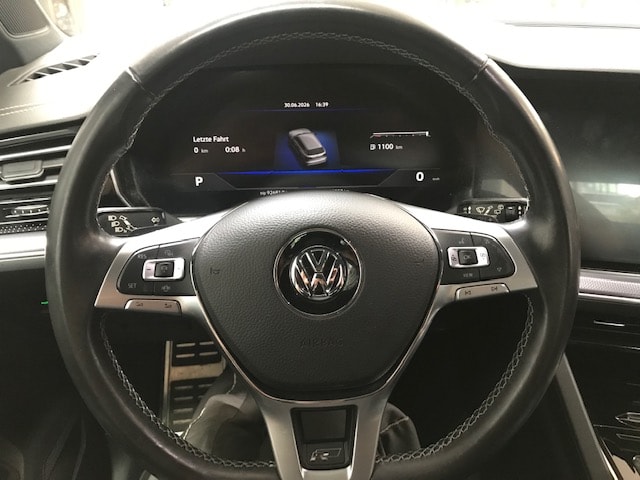VW Touareg 3.0 TDI R Line Tiptronic-image-7