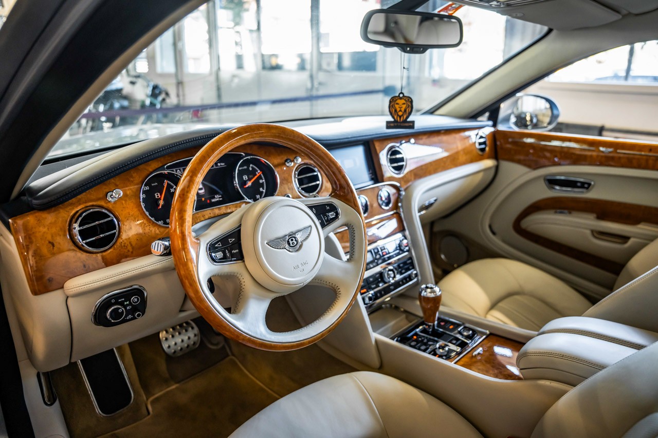 BENTLEY Mulsanne-image-11