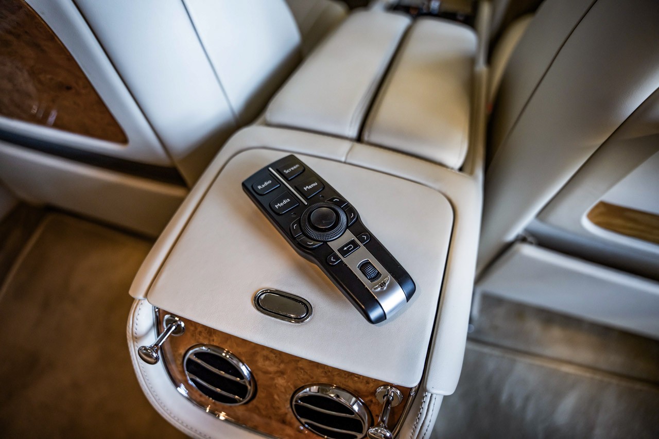 BENTLEY Mulsanne-image-27