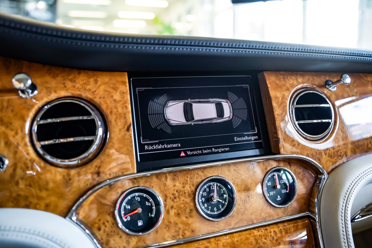 BENTLEY Mulsanne-image-19