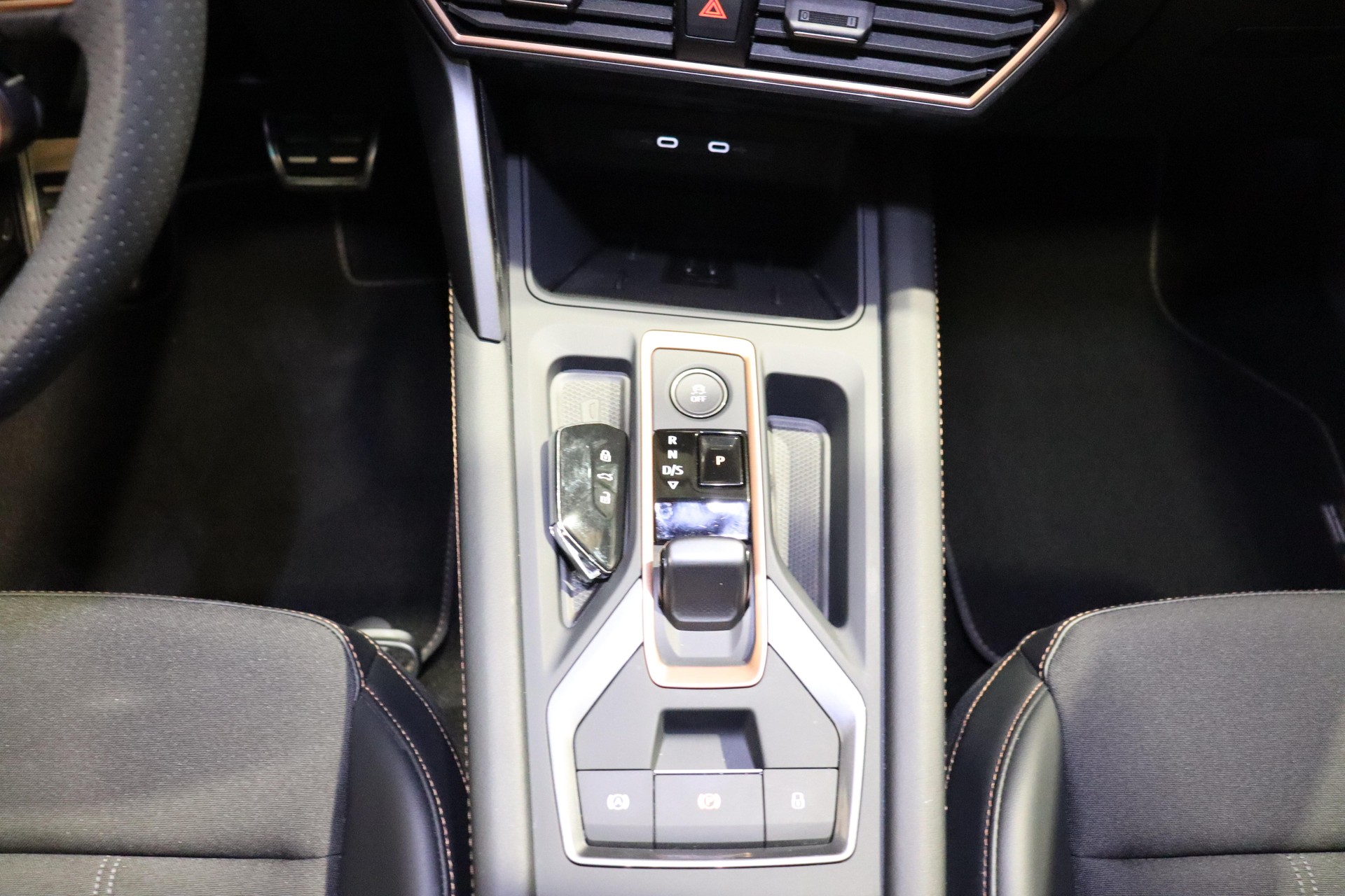 CUPRA Leon ST 2.0 TDI DSG-image-15