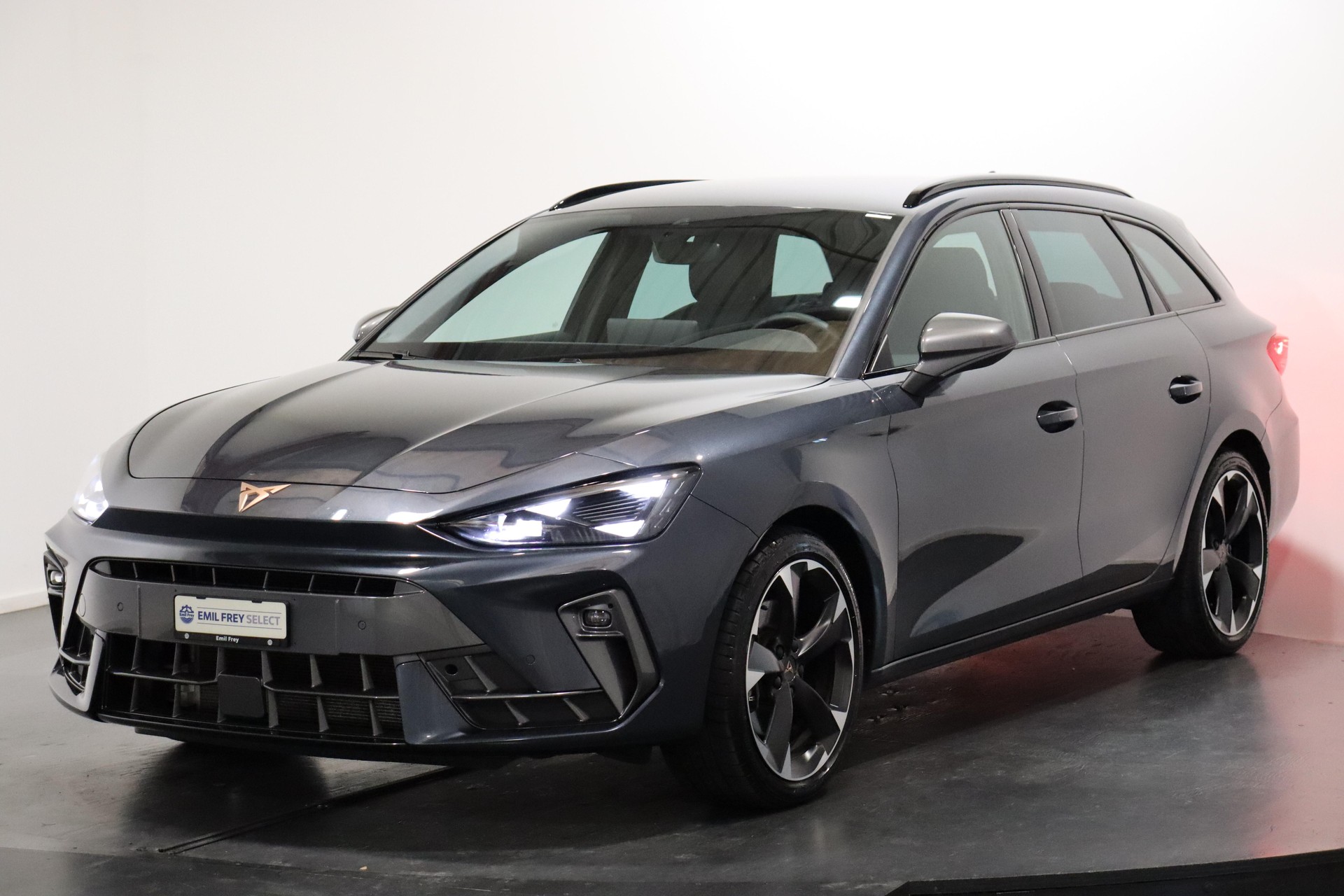 CUPRA Leon ST 2.0 TDI DSG-image-0