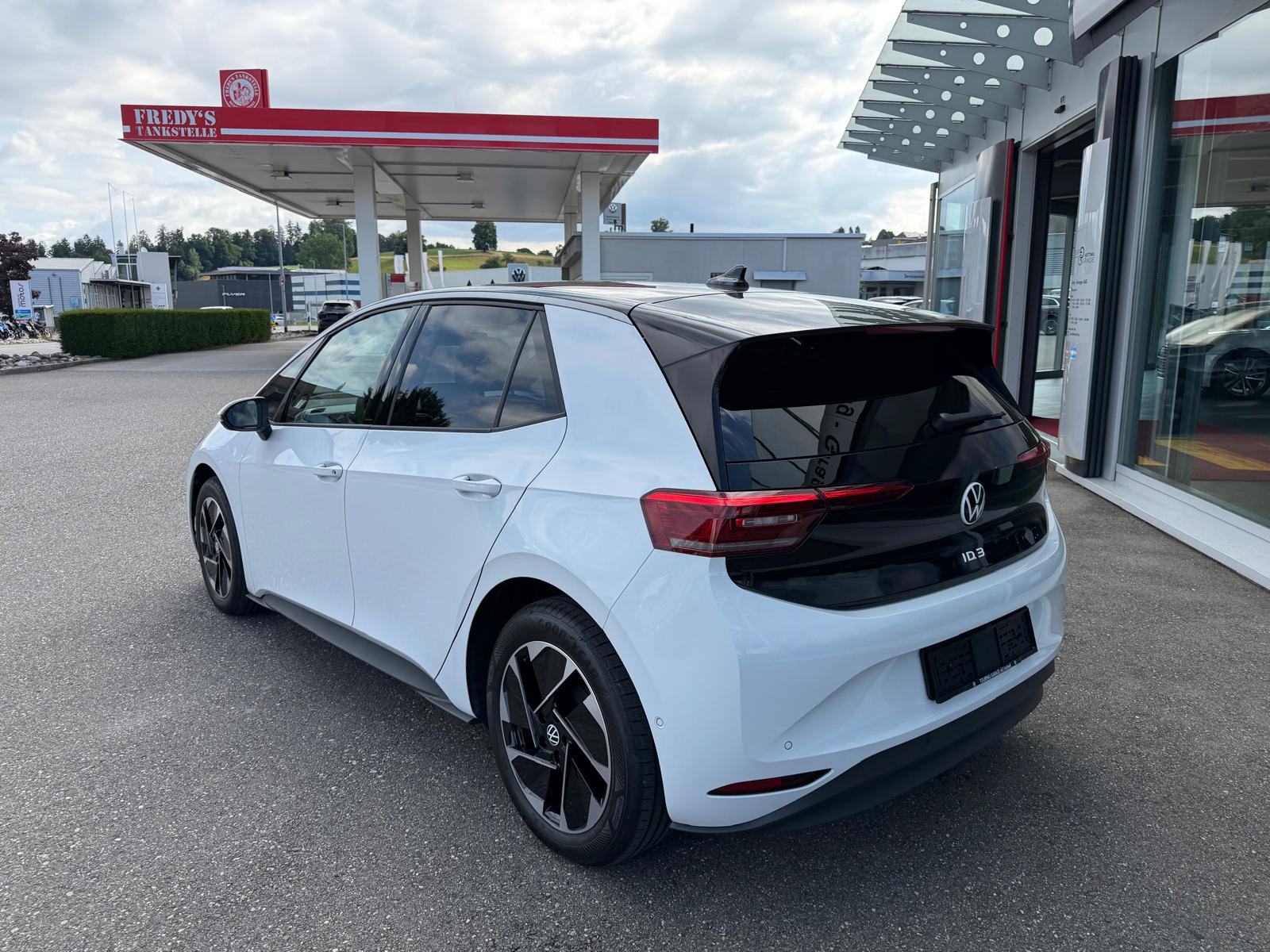 VW ID.3 Pro 59 kWh Pro United-image-2