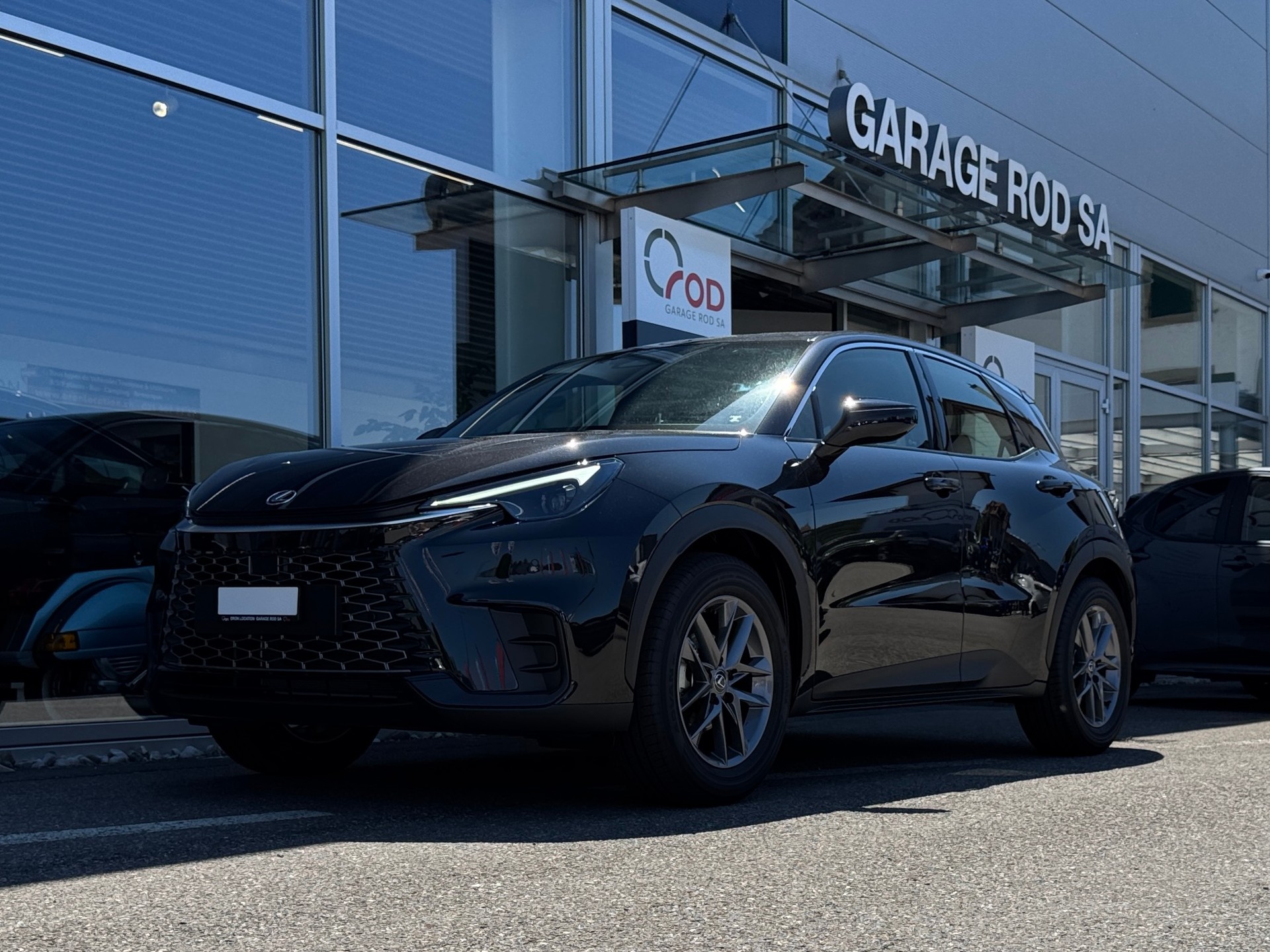 LEXUS LBX FWD Impression CVT-image-1