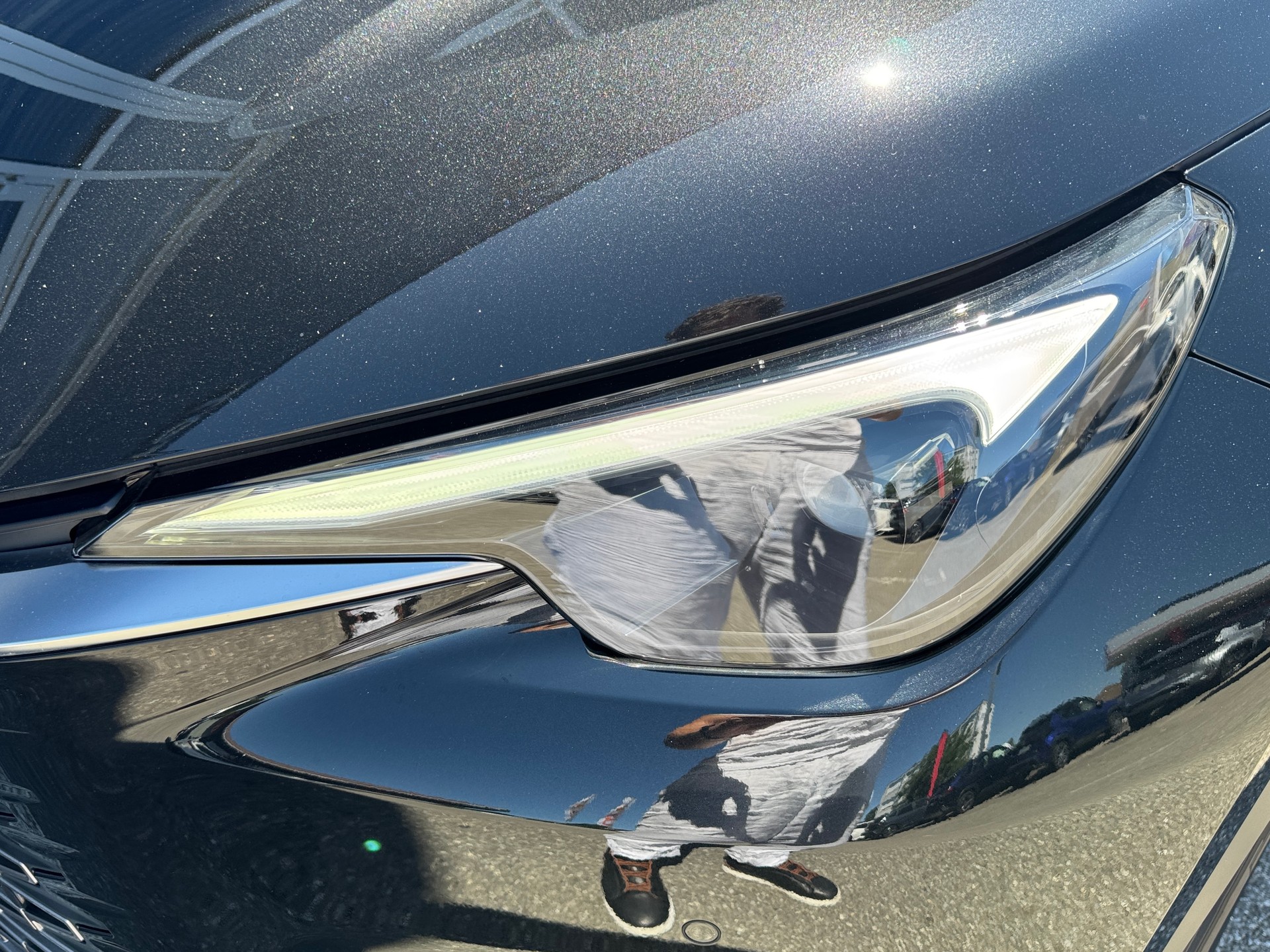 LEXUS LBX FWD Impression CVT-image-3