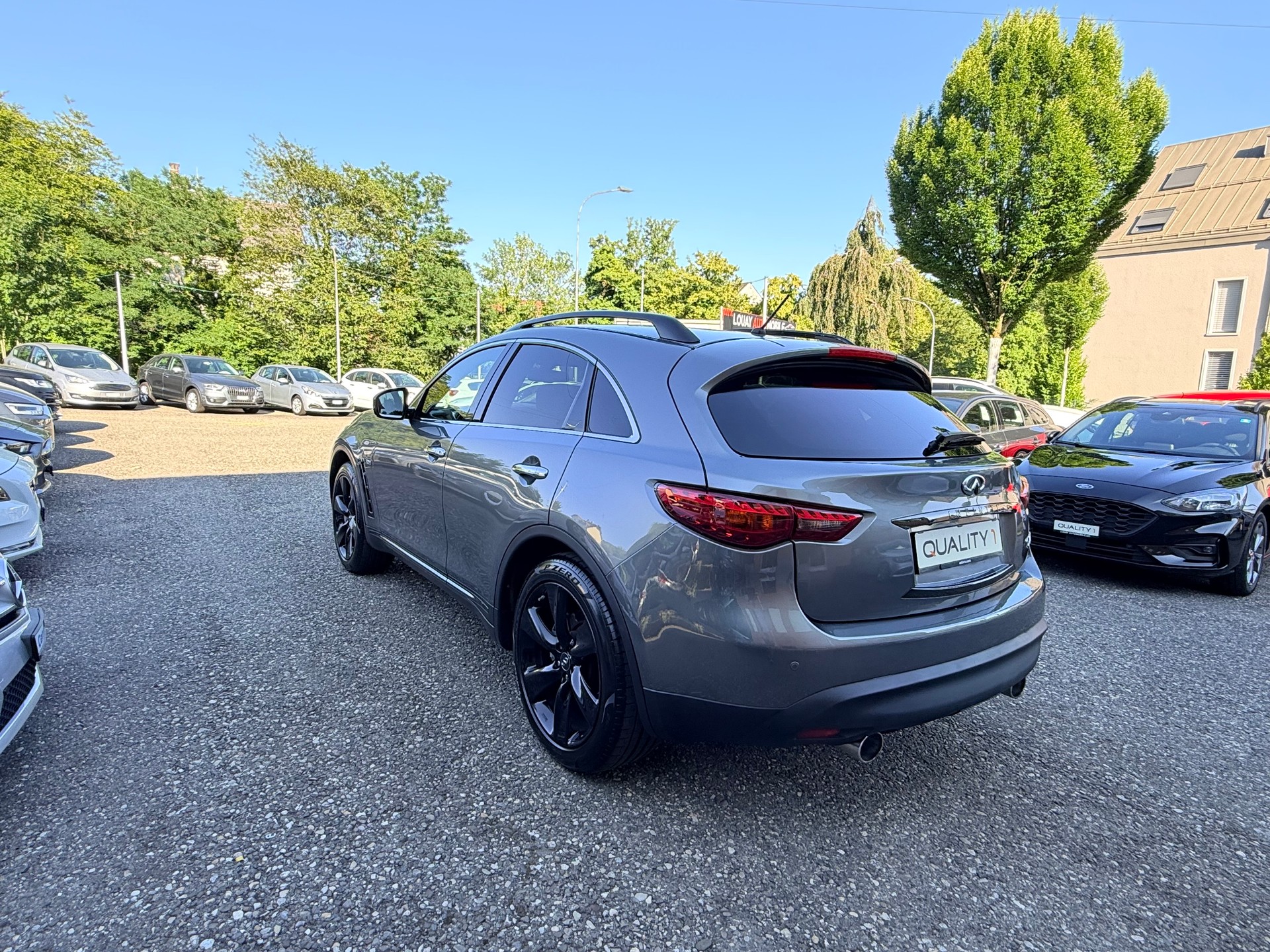 INFINITI QX70 3.0d S Premium AWD Automatic-image-11