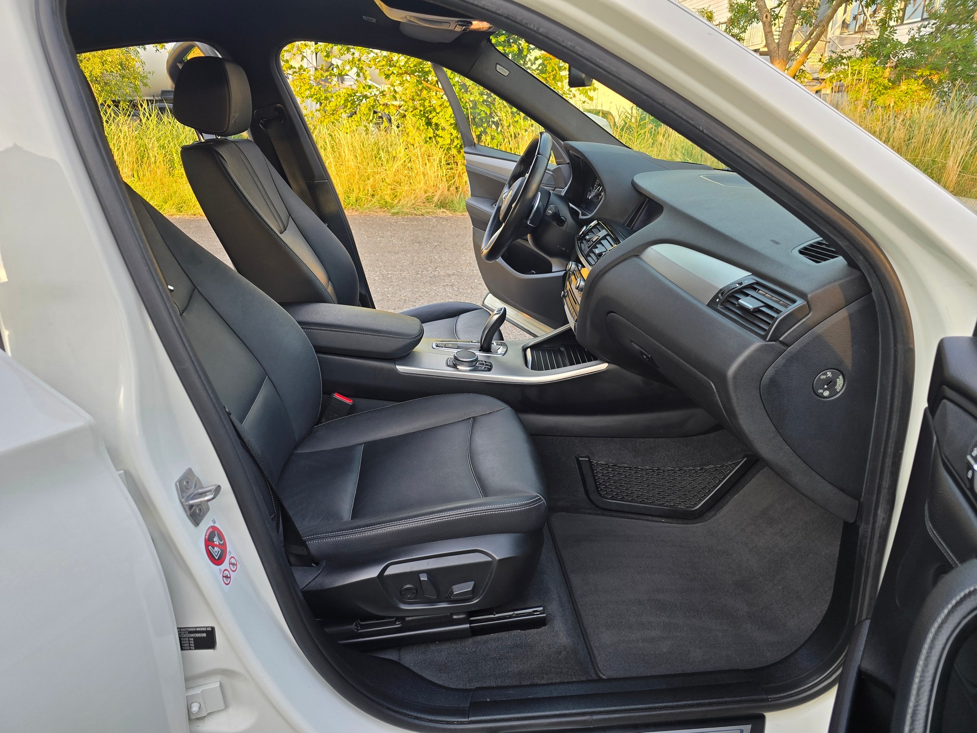 BMW X4 xDrive 20d xLine Steptronic-image-14