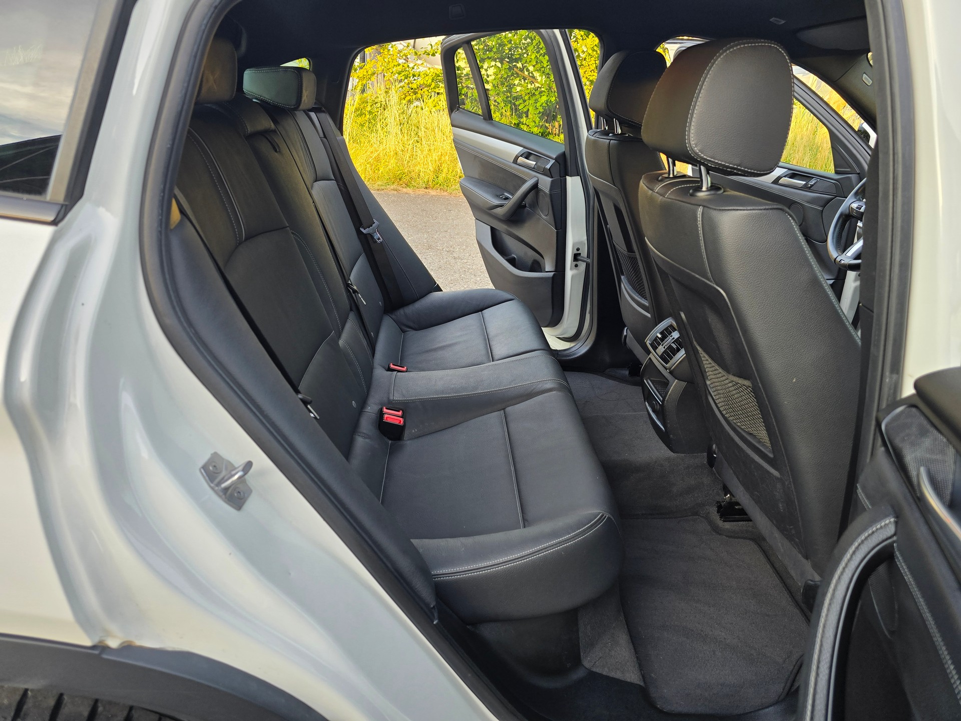 BMW X4 xDrive 20d xLine Steptronic-image-15