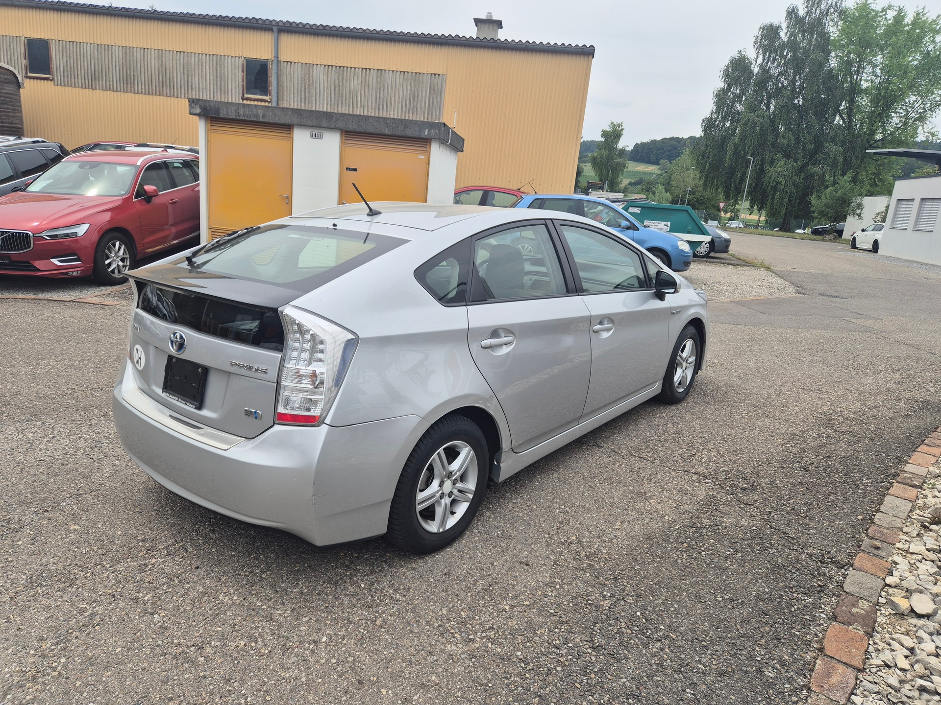 TOYOTA Prius 1.8 16V HSD Luna-image-3