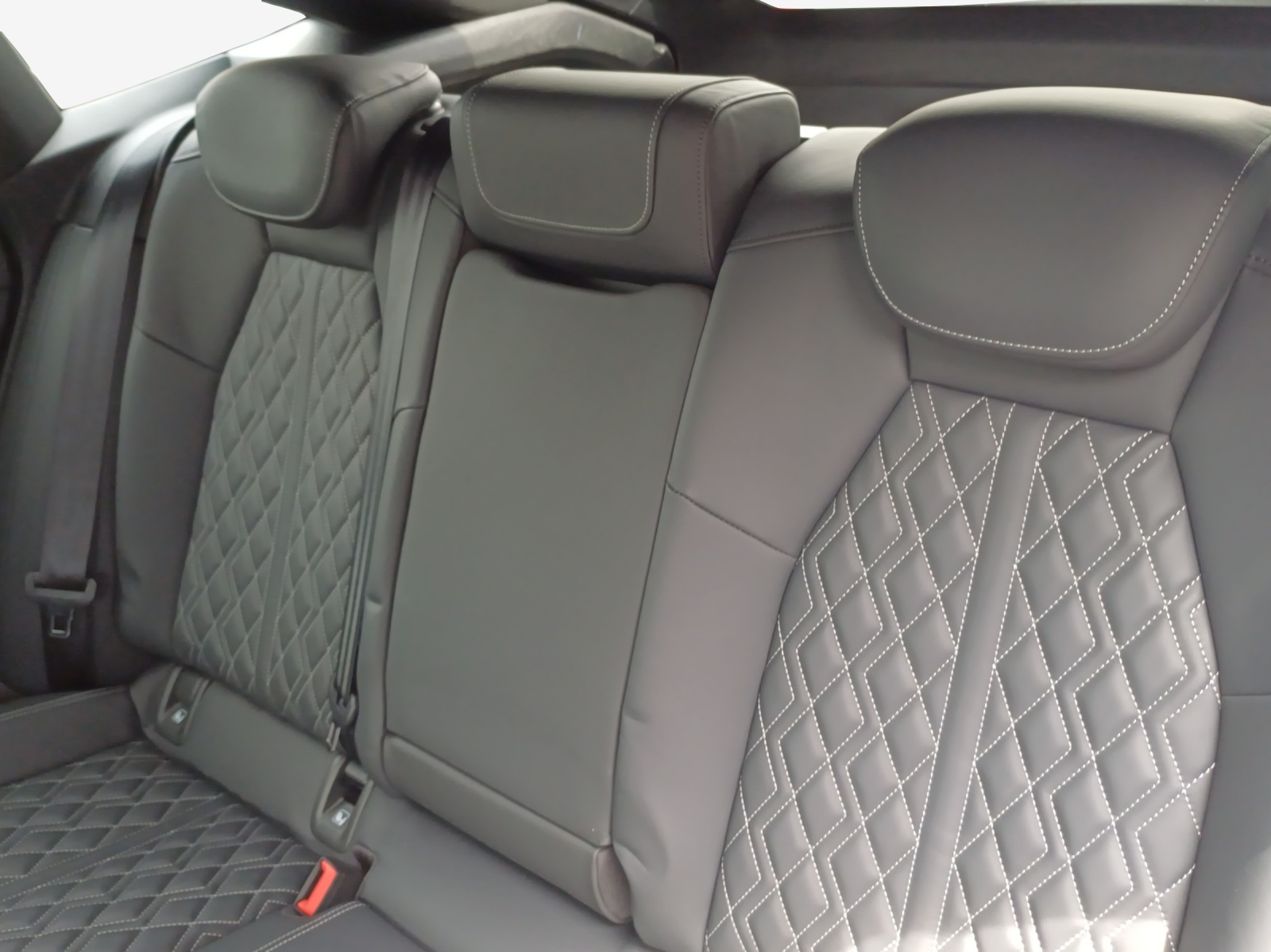 AUDI Q4 Sportback e-tron 50 quattro-image-12
