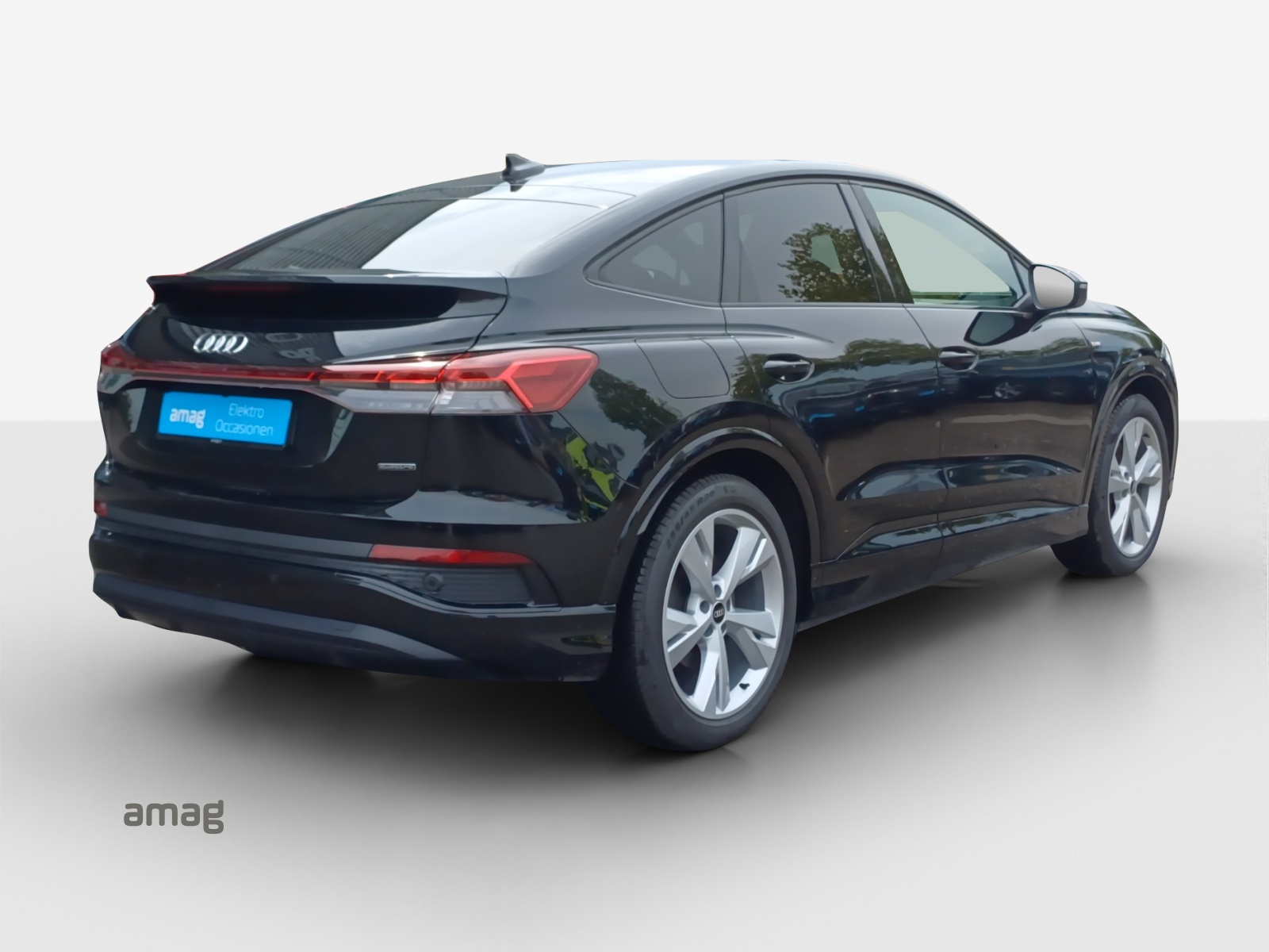 AUDI Q4 Sportback e-tron 50 quattro-image-5