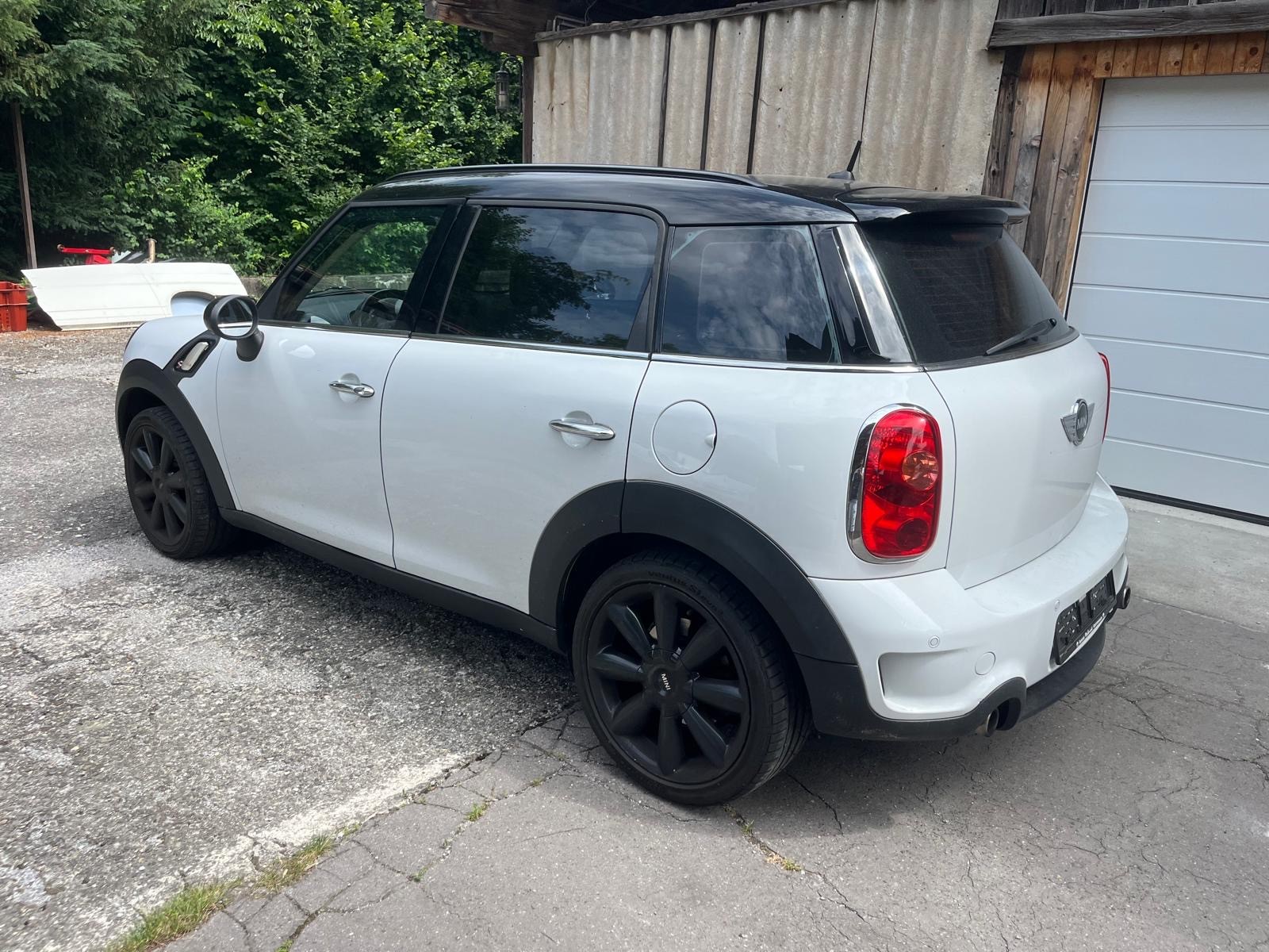 MINI Countryman Cooper S ALL4 Steptronic-image-2