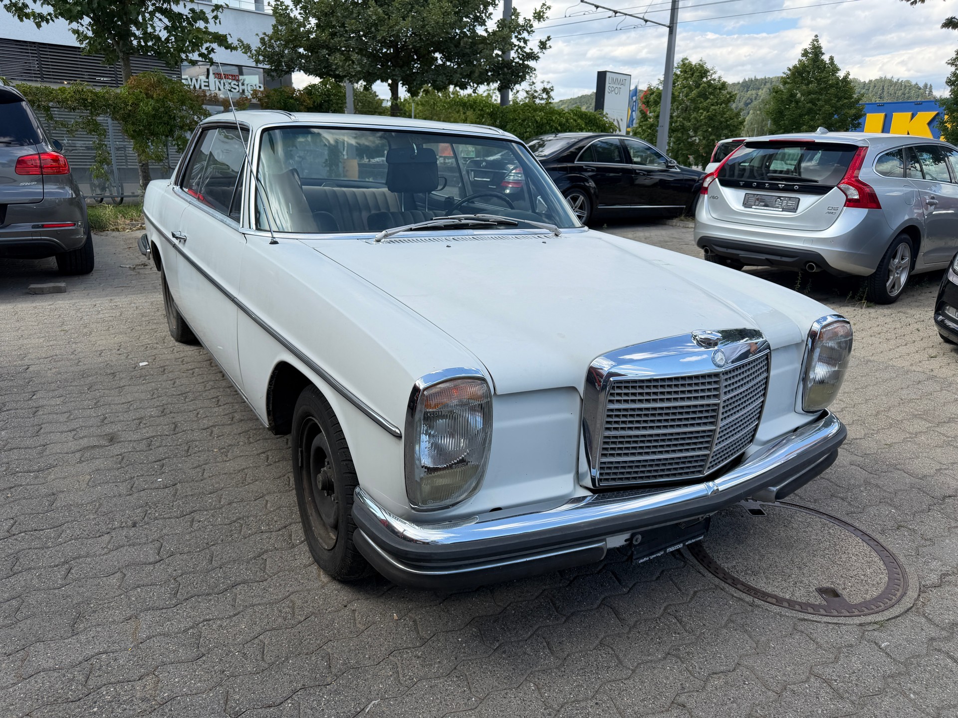 MERCEDES-BENZ 250 CE-showroom-element-1