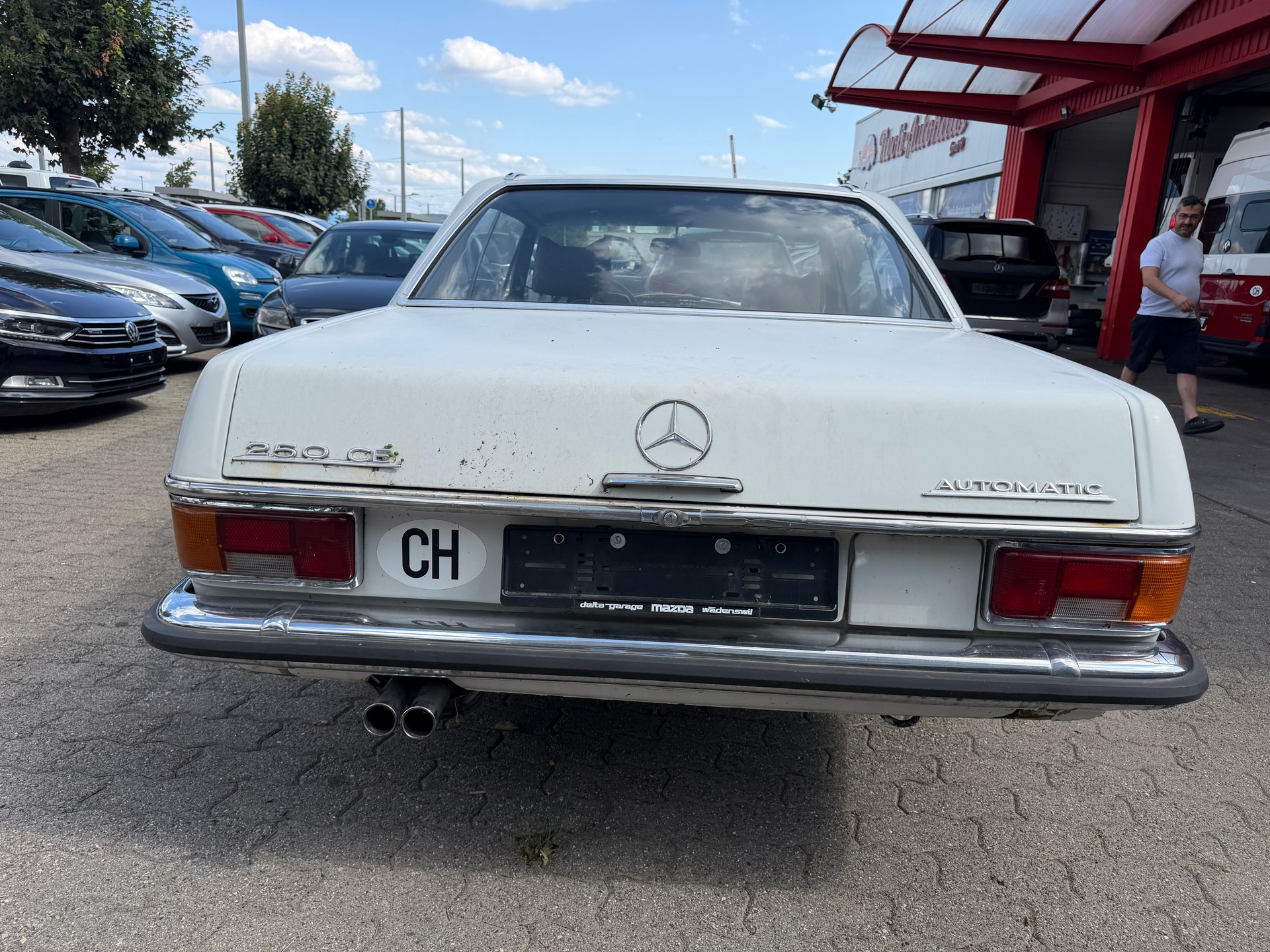 MERCEDES-BENZ 250 CE-image-4