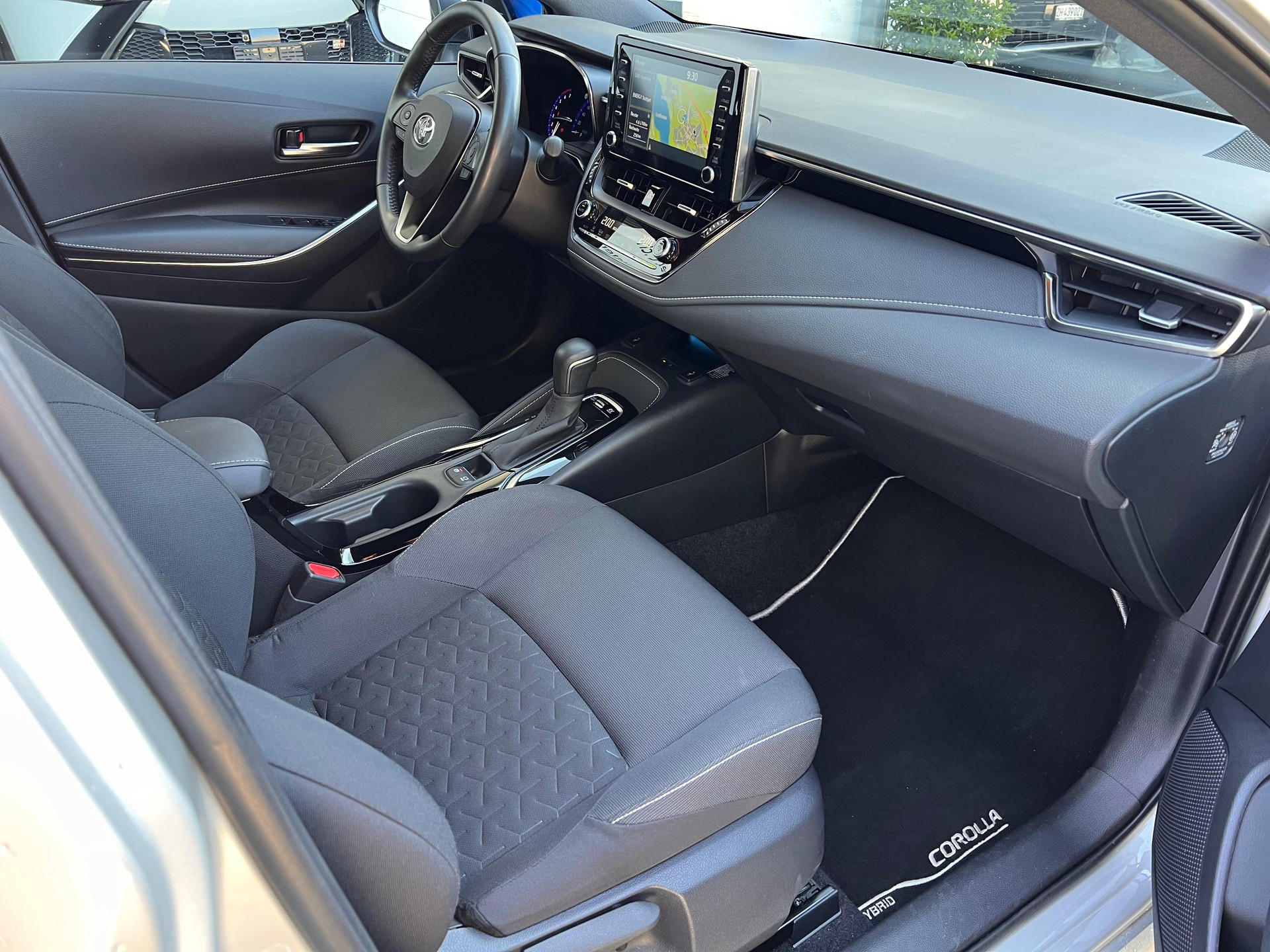 TOYOTA Corolla 1.8 HSD Trend-image-14