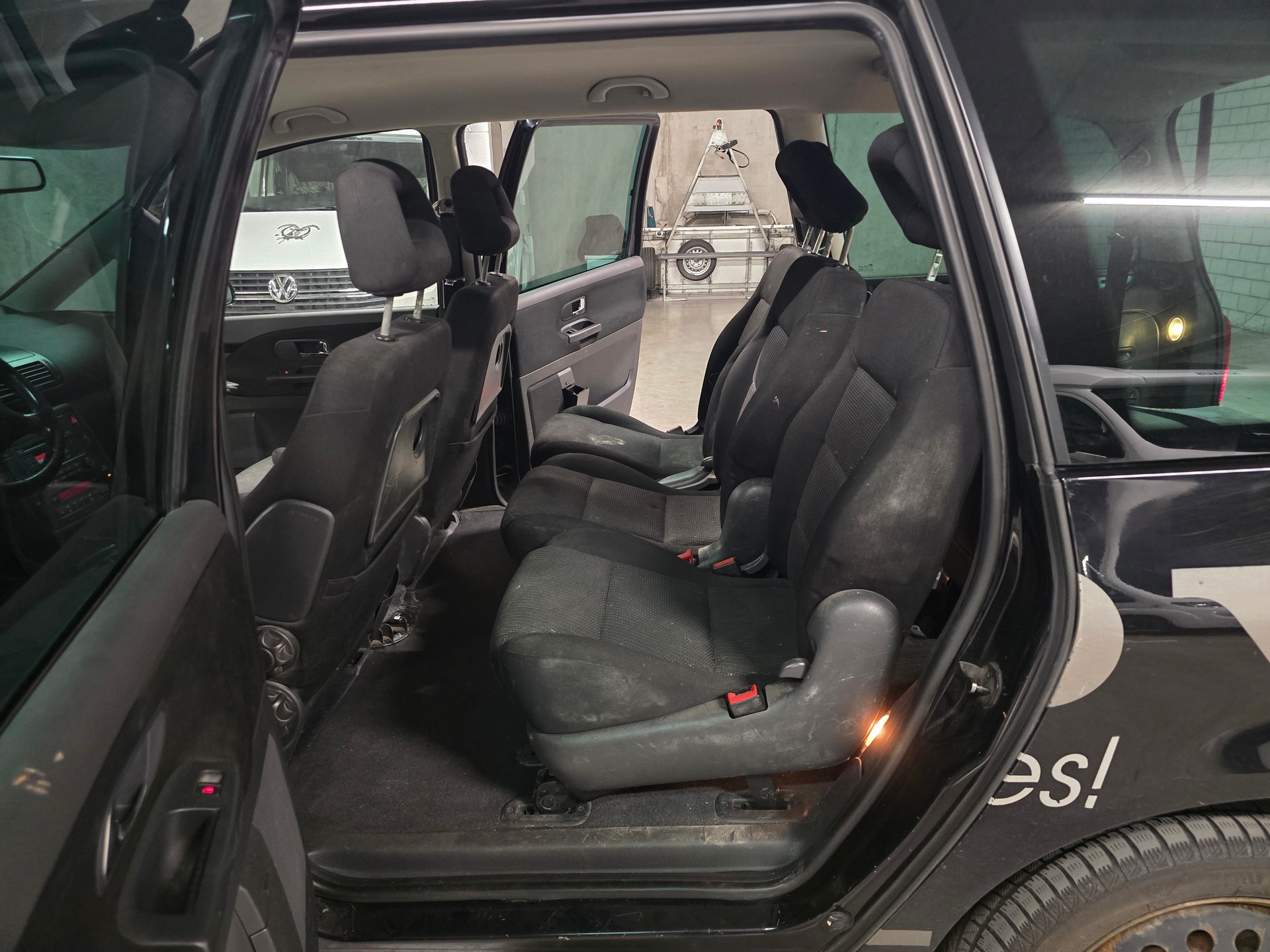 SEAT Alhambra 1.9 TDI Sport 4x4-image-12