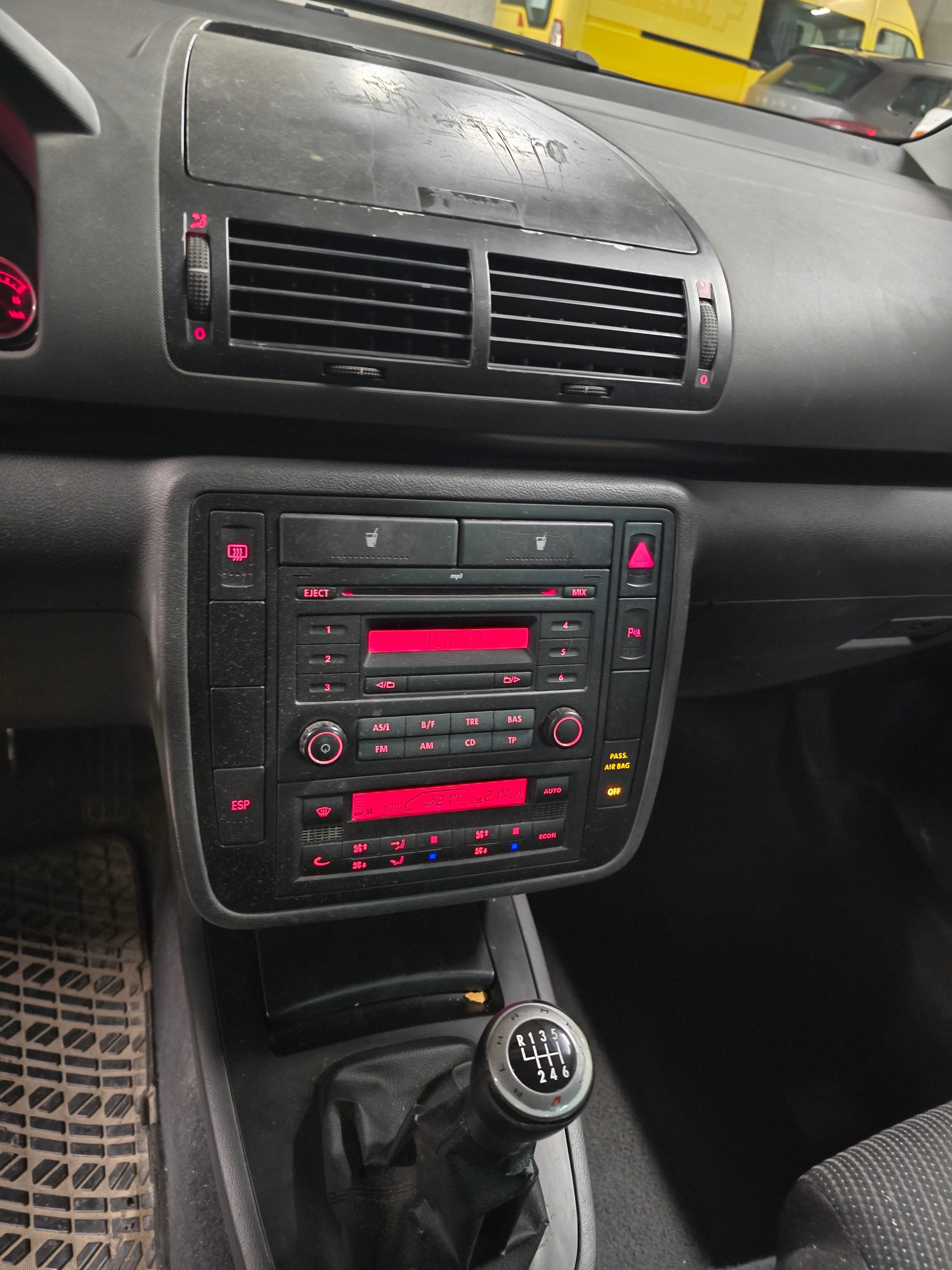 SEAT Alhambra 1.9 TDI Sport 4x4-image-8