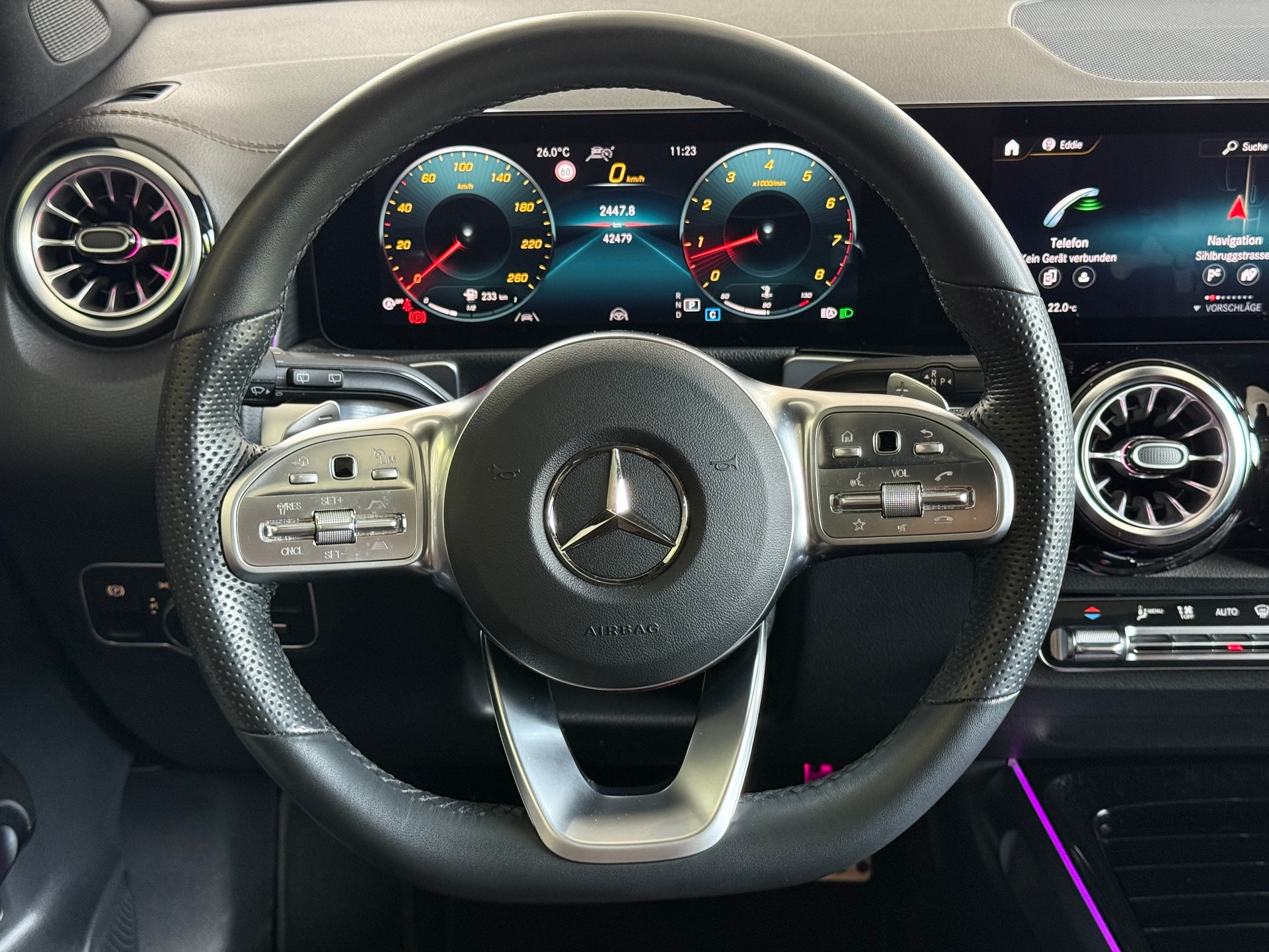 MERCEDES-BENZ GLB 250 4Matic AMG Line 8G-Tronic-image-8