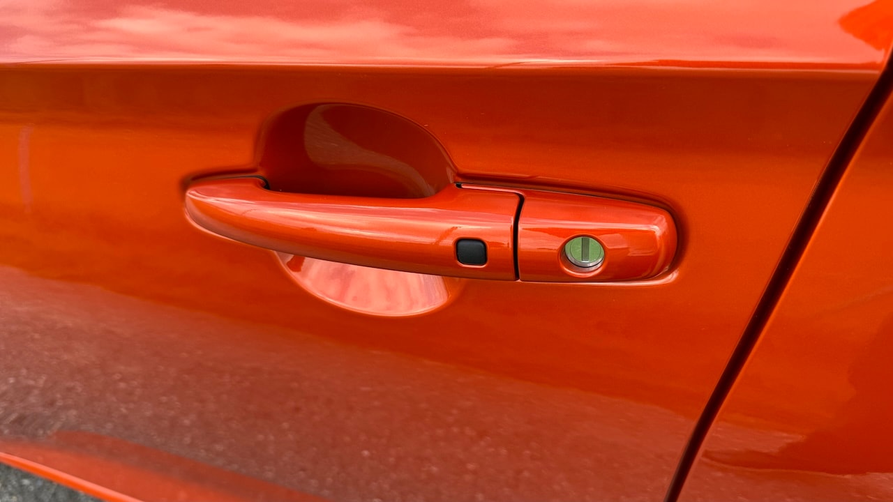 SUZUKI NEW SWIFT 1.2 COMPACT HYBRID-image-12