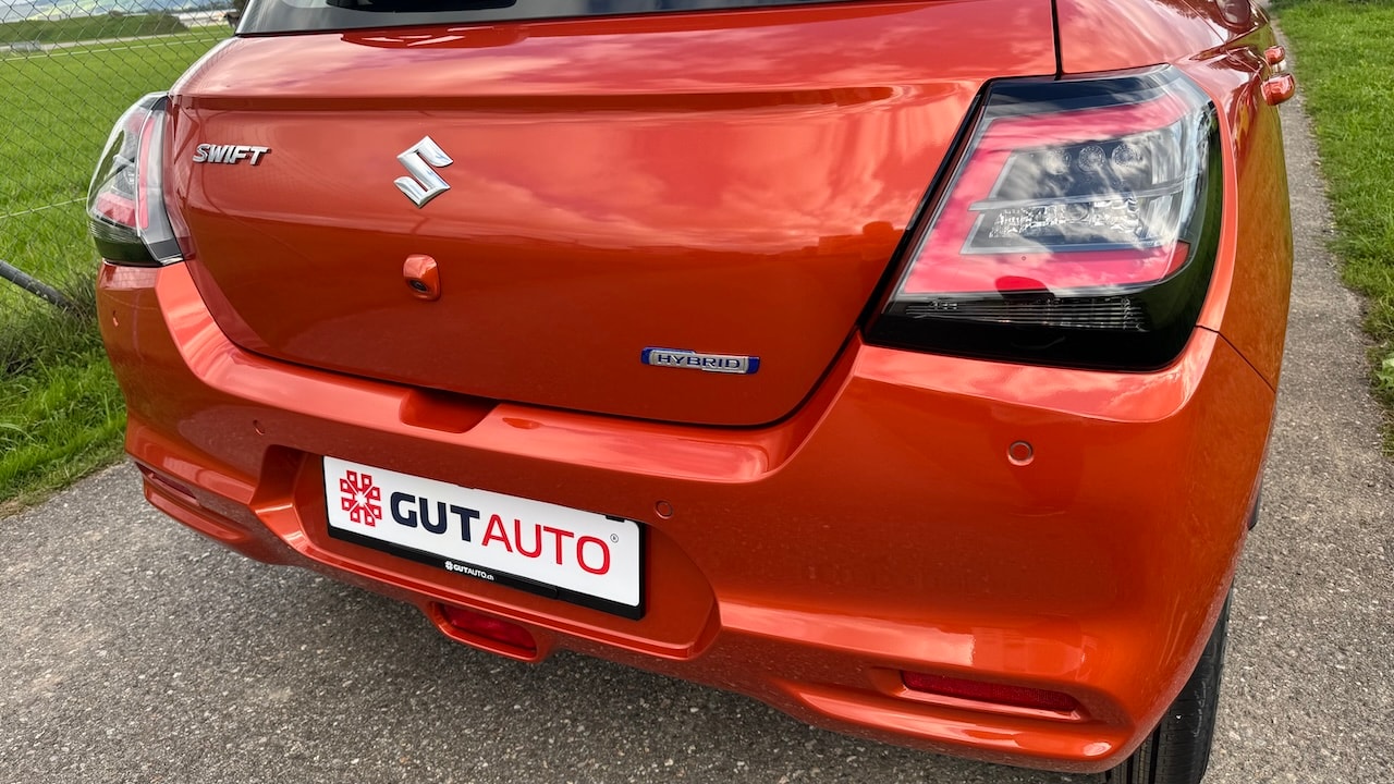SUZUKI NEW SWIFT 1.2 COMPACT HYBRID-image-10