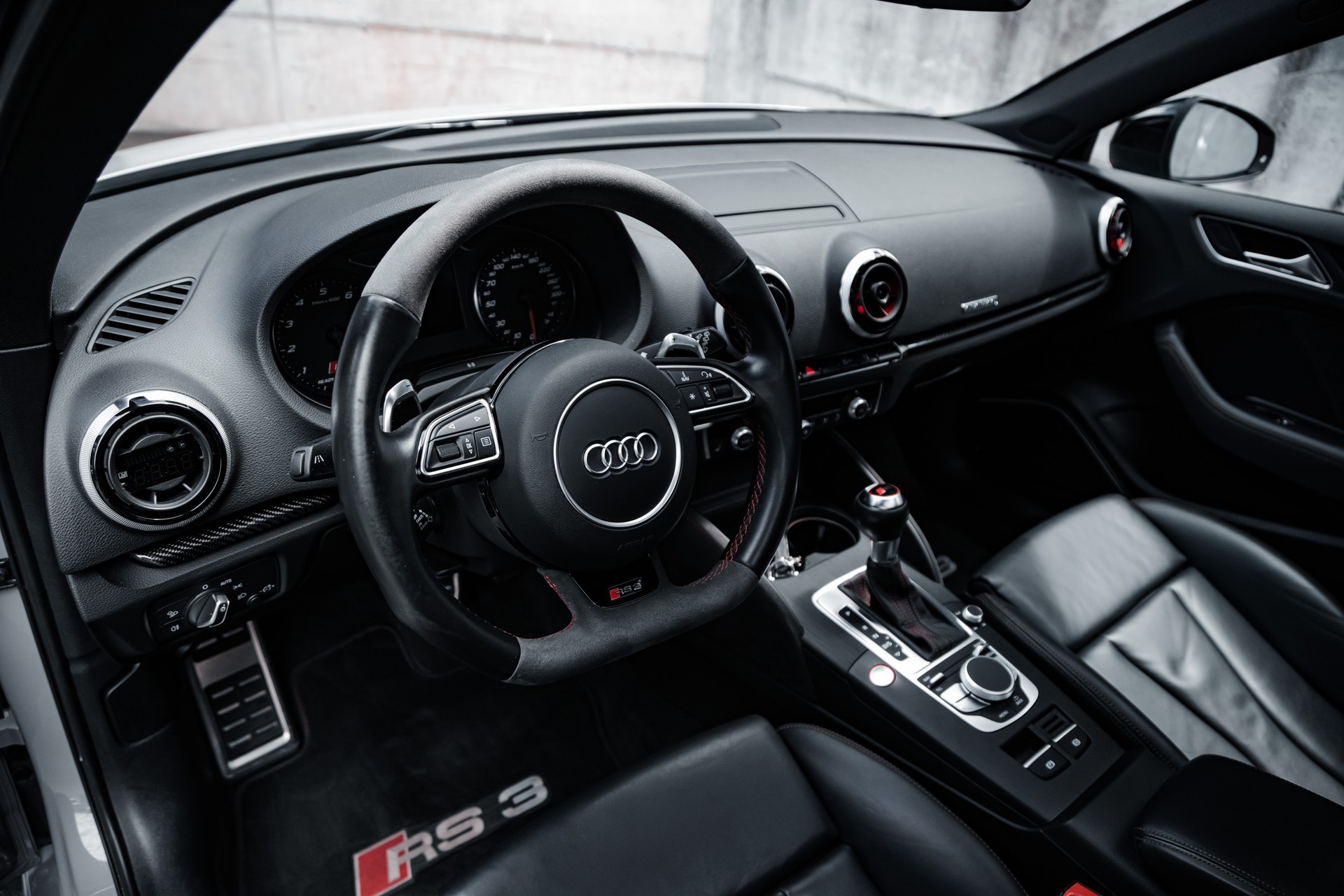 AUDI RS3 Widebody 2.5 TSI quattro S-tronic-image-11