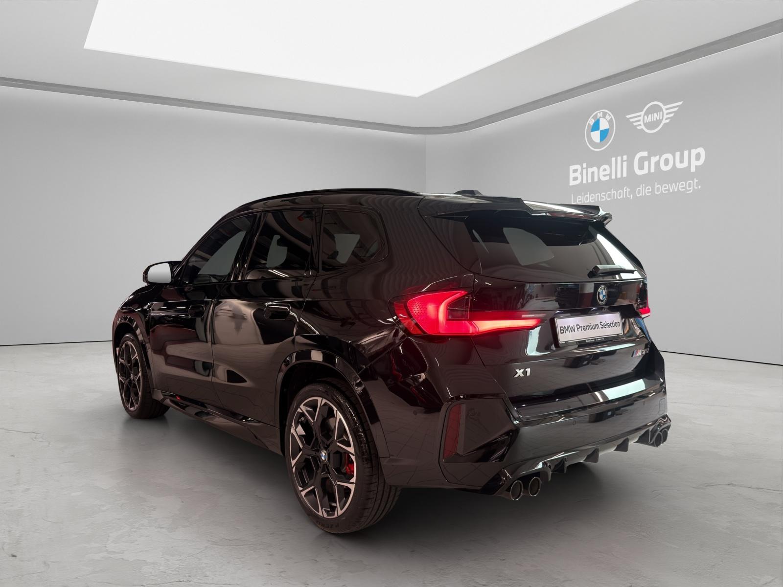 BMW X1 M35i M-SportPaketPro-showroom-element-2