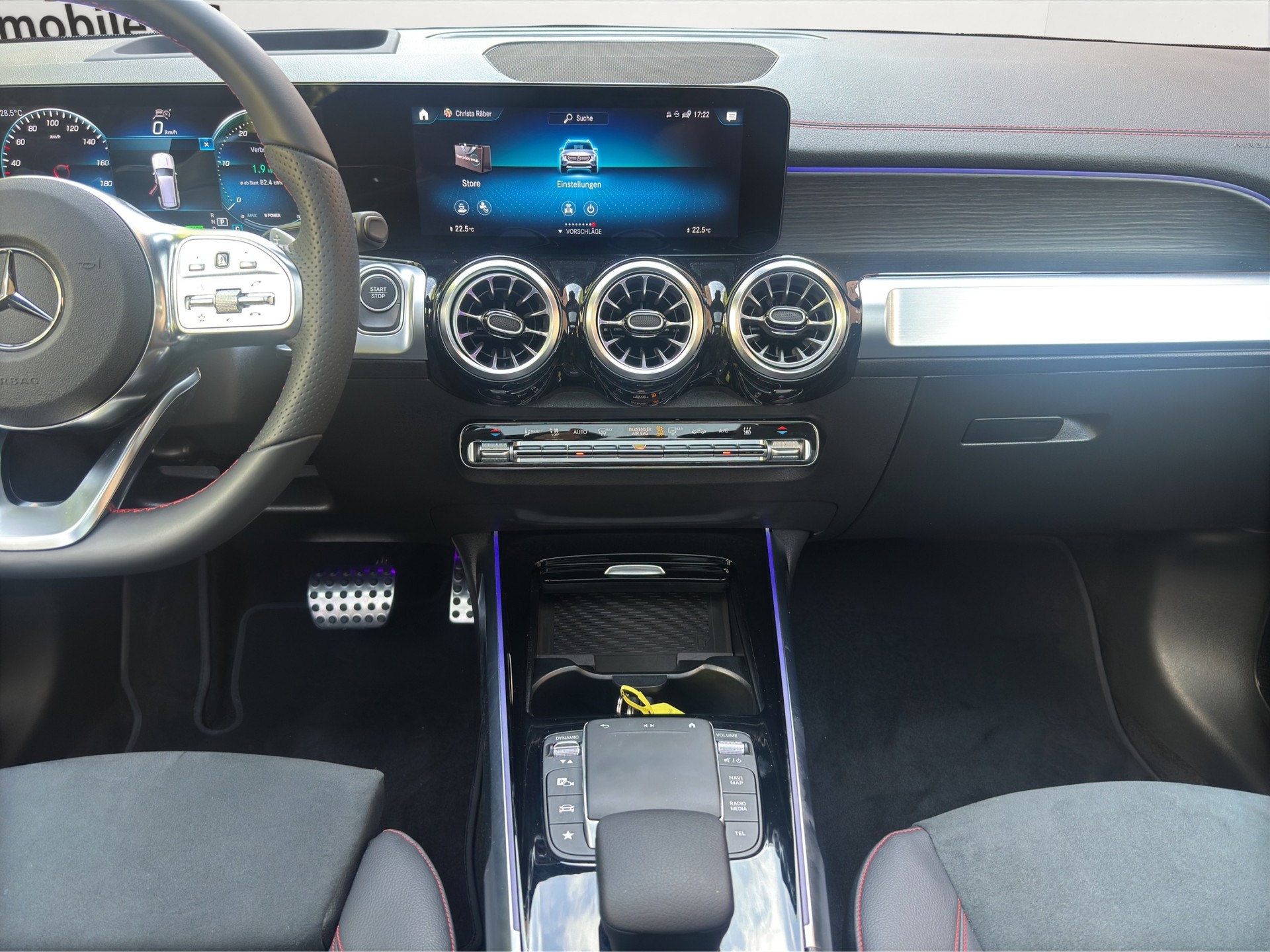 MERCEDES-BENZ EQB 350 AMG Line 4Matic 4x4 (CH) Head Up Display!-image-22