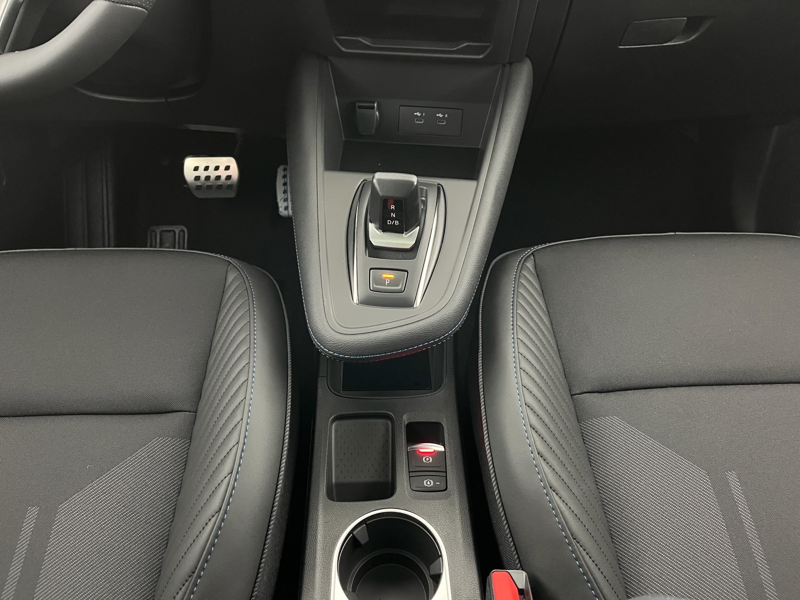 RENAULT Captur 1.8 E-Tech esprit Alpine-image-13