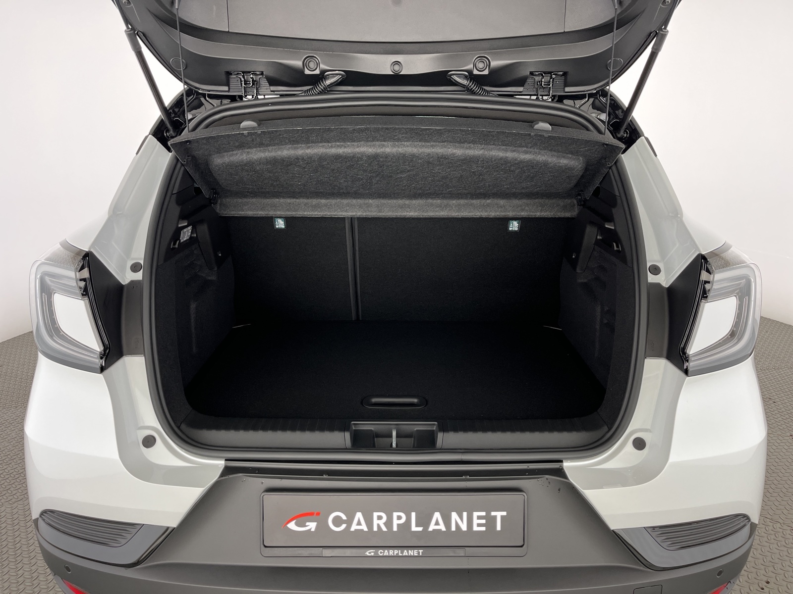 RENAULT Captur 1.8 E-Tech esprit Alpine-image-17