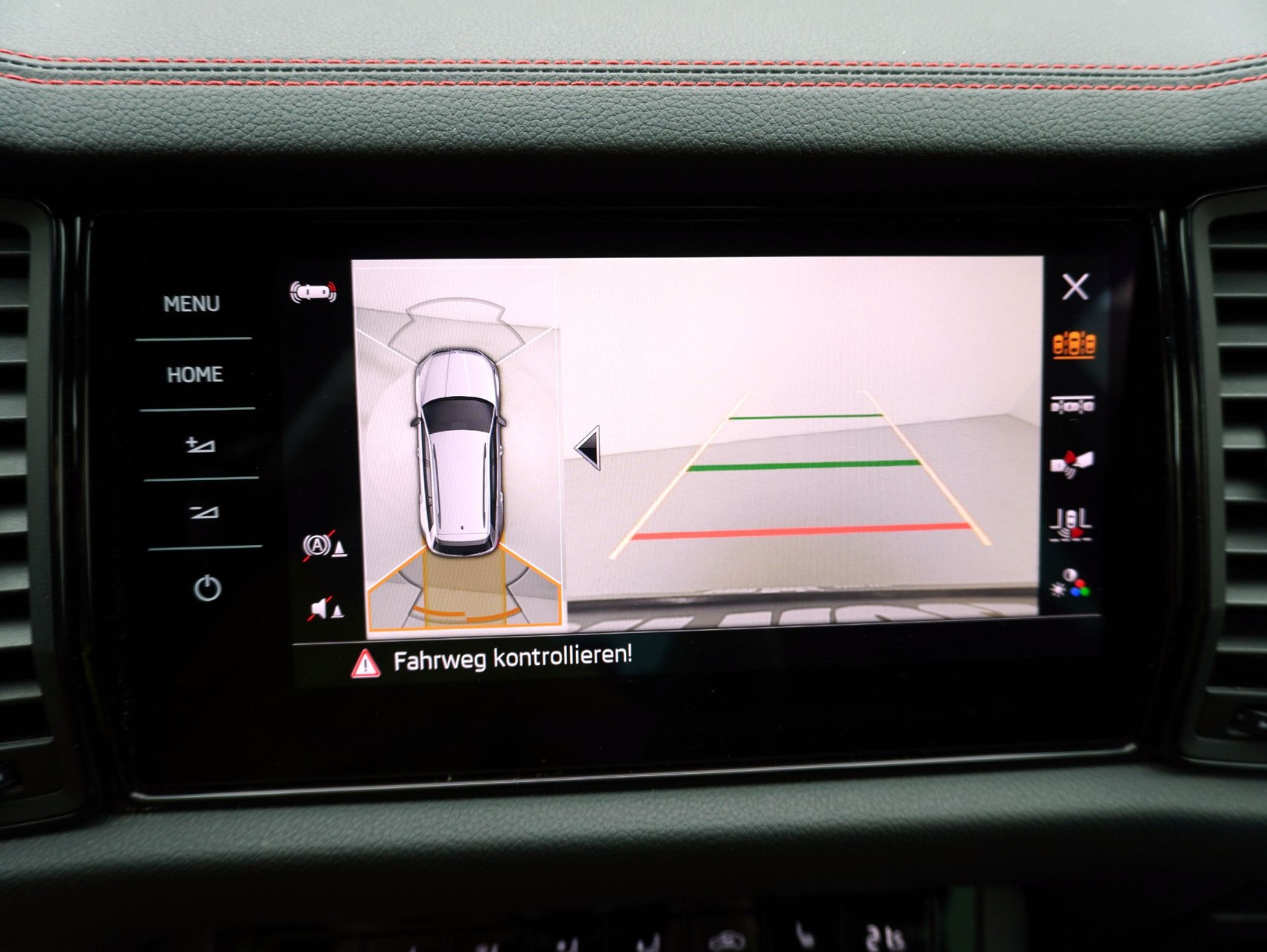 SKODA Kodiaq 2.0 TSI DSG RS-image-18