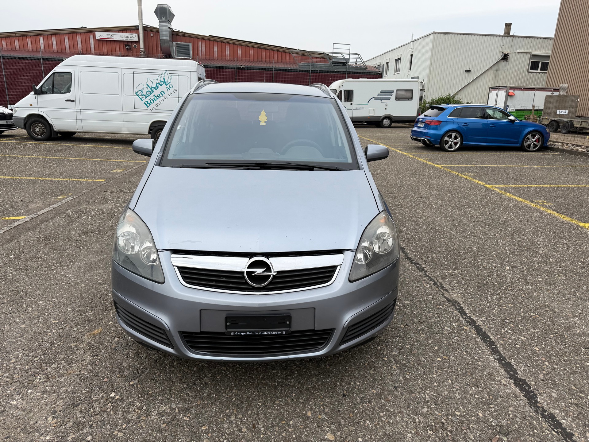 OPEL Zafira 1.8i 16V Cosmo-image-0