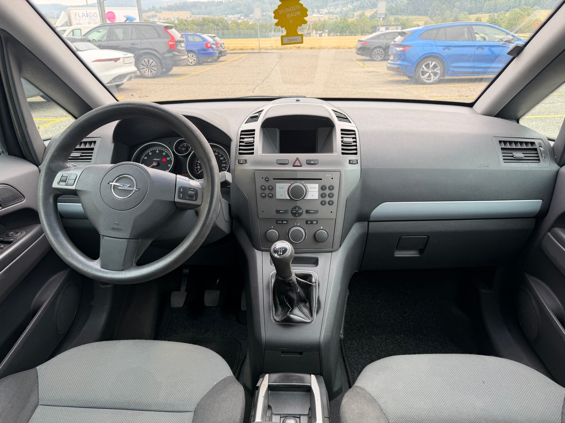 OPEL Zafira 1.8i 16V Cosmo-image-10