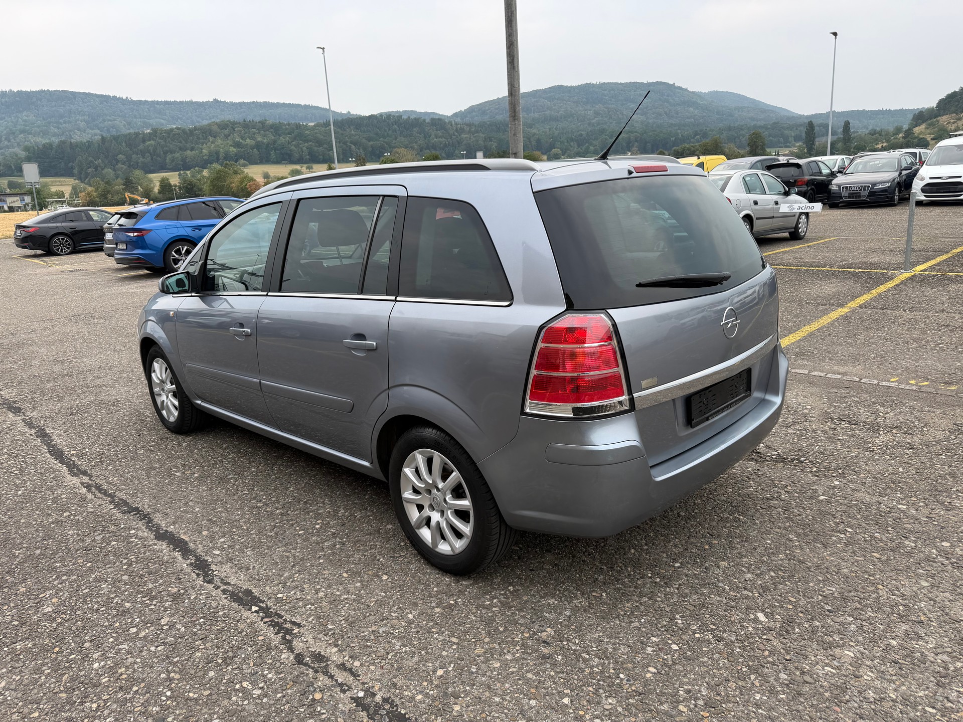 OPEL Zafira 1.8i 16V Cosmo-image-3