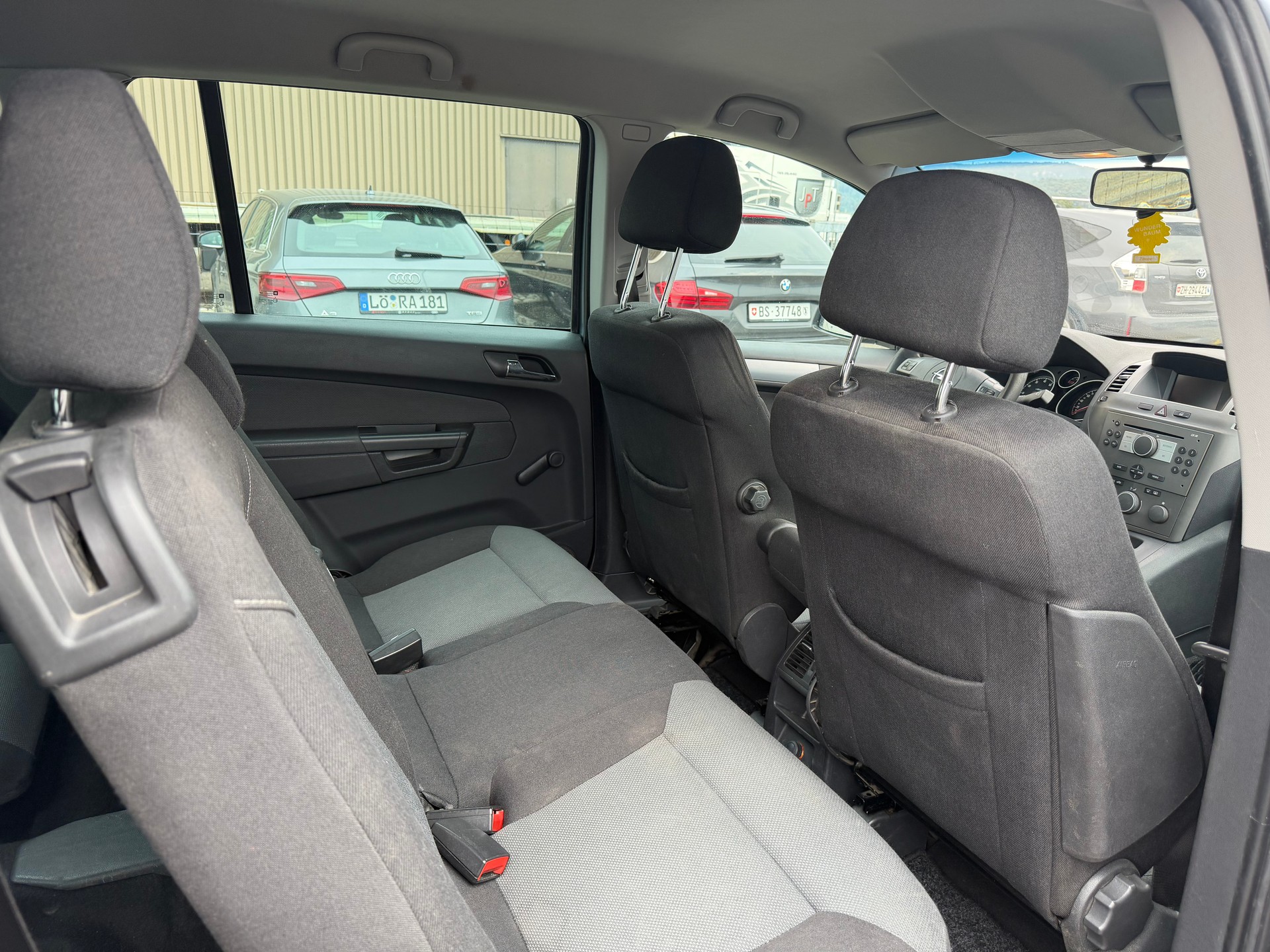 OPEL Zafira 1.8i 16V Cosmo-image-6