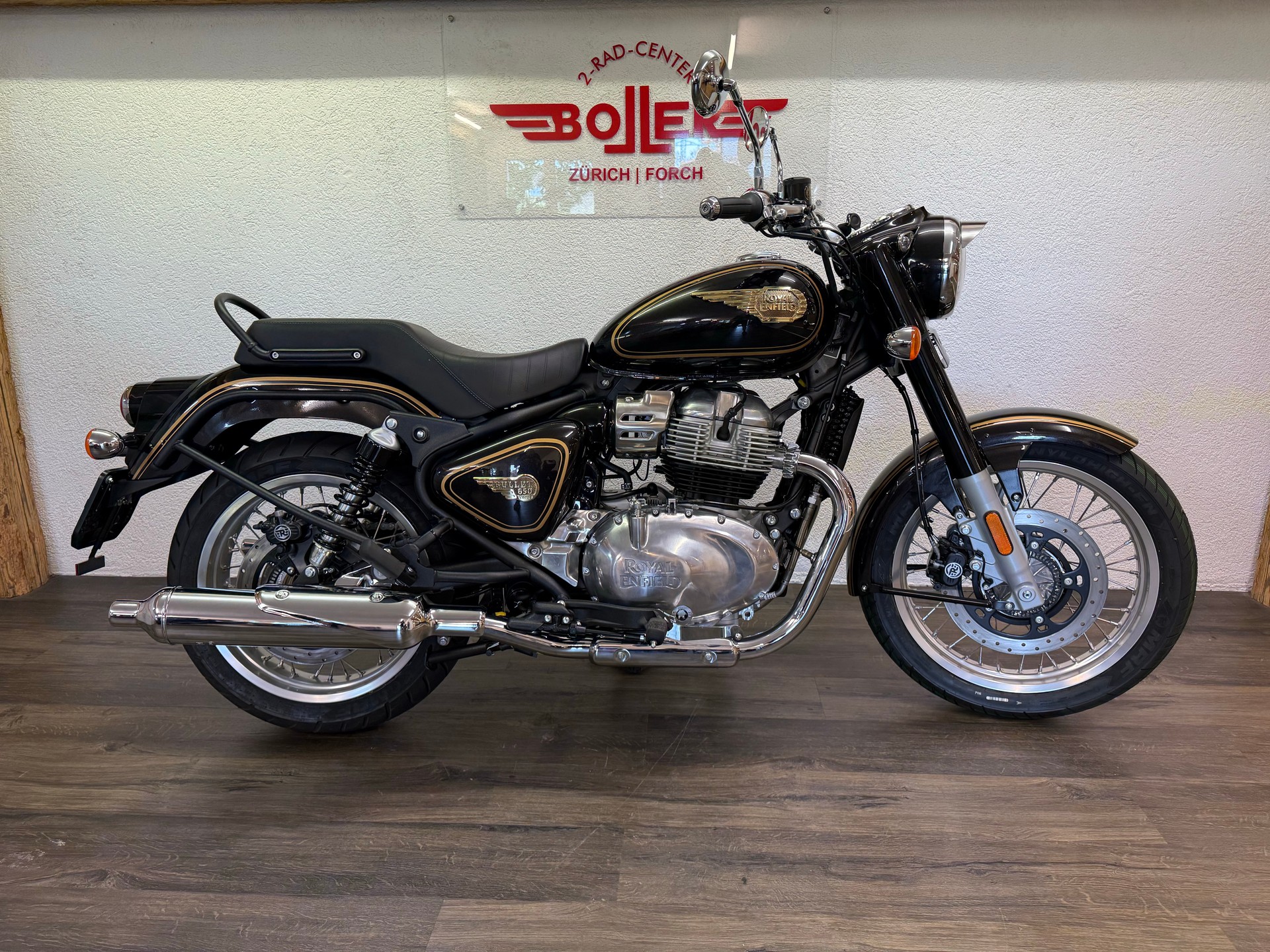 ROYAL ENFIELD Bullet 650-showroom-element-1