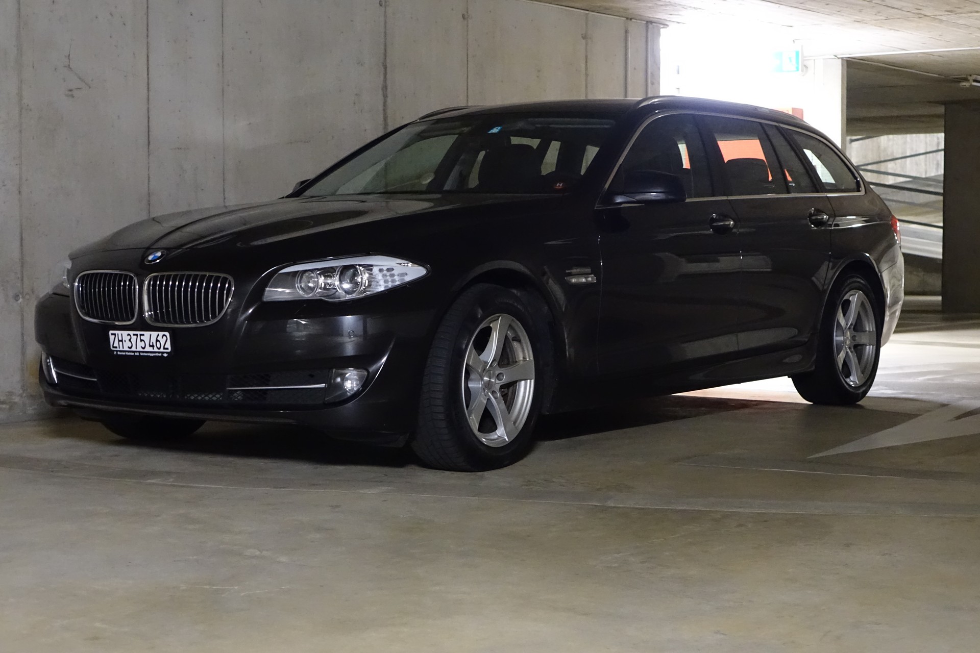 BMW 525d xDrive-image-0